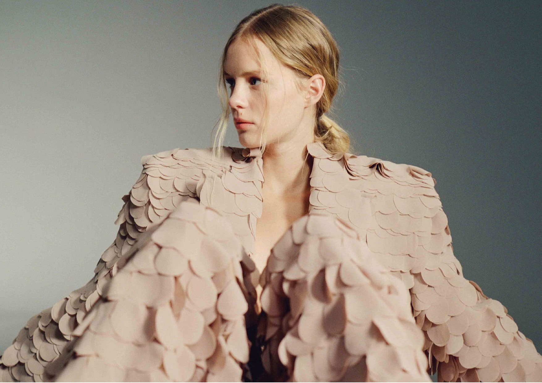 NTK Kim Oanh Clark: Mang “hồn cốt” Việt vào cuộc viễn chinh thời trang thế giới - ảnh 9