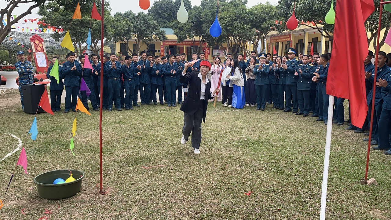 “Xuân canh trời - thắm tình quân dân” của Trung đoàn 280, Sư đoàn 361 - ảnh 3