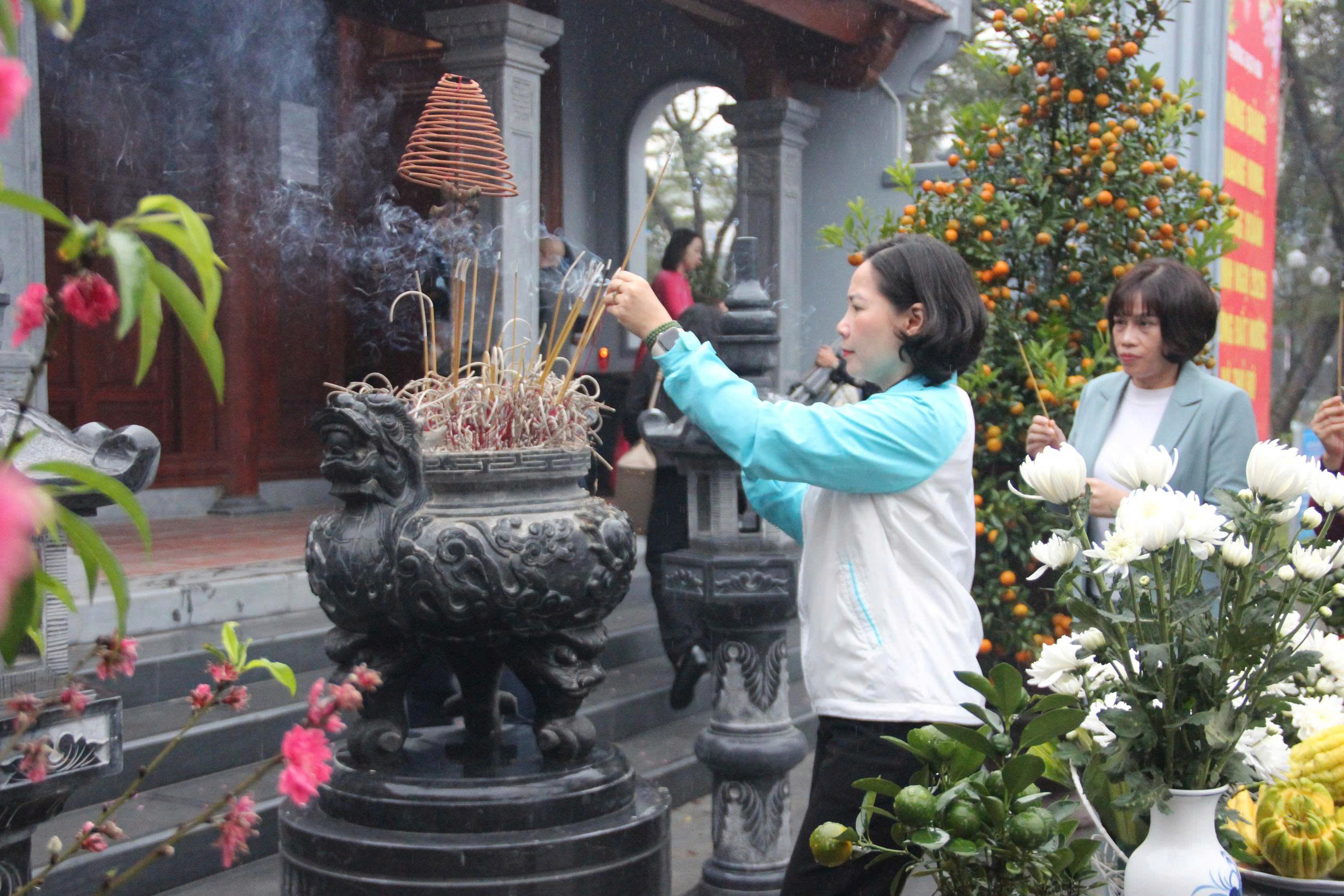 Tết trồng cây “Đời đời nhớ ơn Bác Hồ” tại Công viên Võ Thị Sáu - ảnh 6