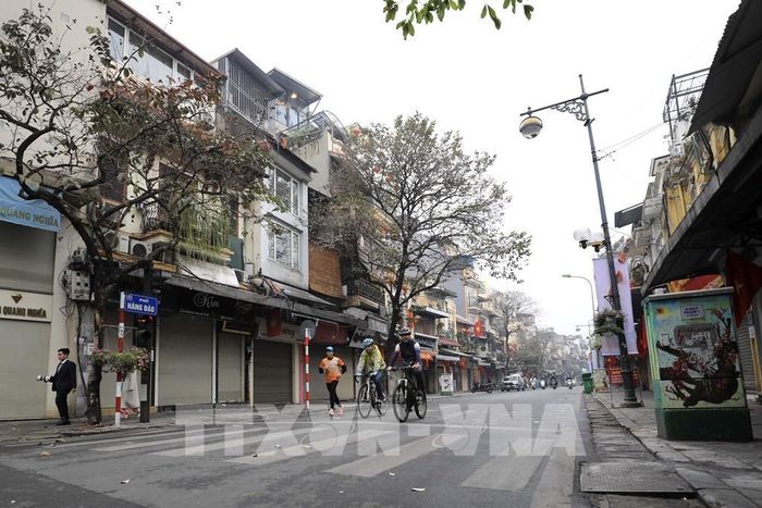Một Hà Nội bình dị sớm đầu xuân Quý Mão 2023 - ảnh 3