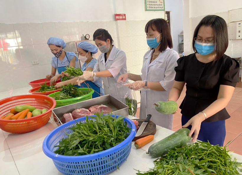Hà Nội thành lập 4 đoàn liên ngành kiểm tra an toàn thực phẩm - ảnh 1