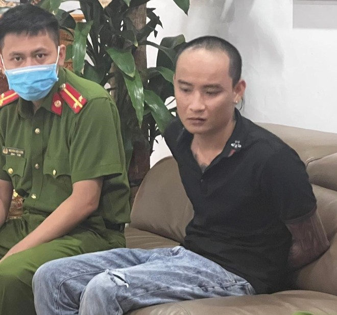 Công an phát hiện đối tượng sản xuất pháo hoa tại căn hộ chung cư - ảnh 1