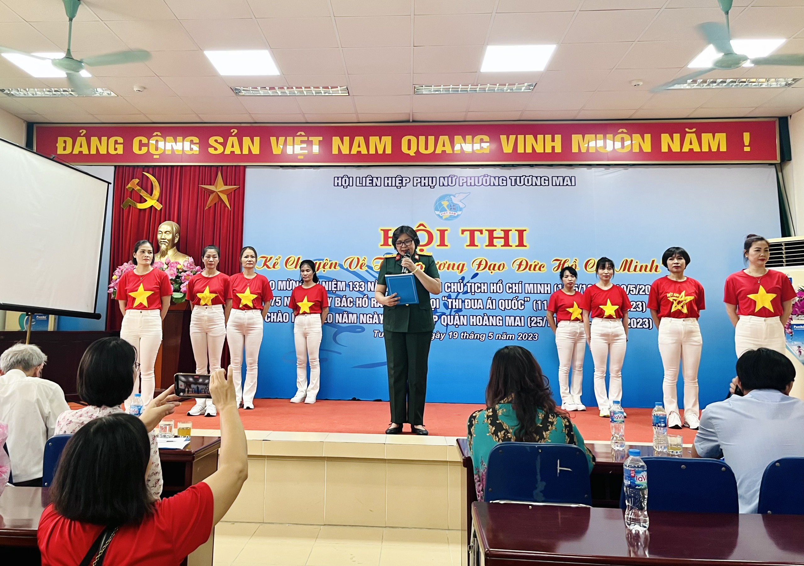 Xúc động Hội thi “Kể chuyện về tấm gương đạo đức Hồ Chí Minh“ - ảnh 17