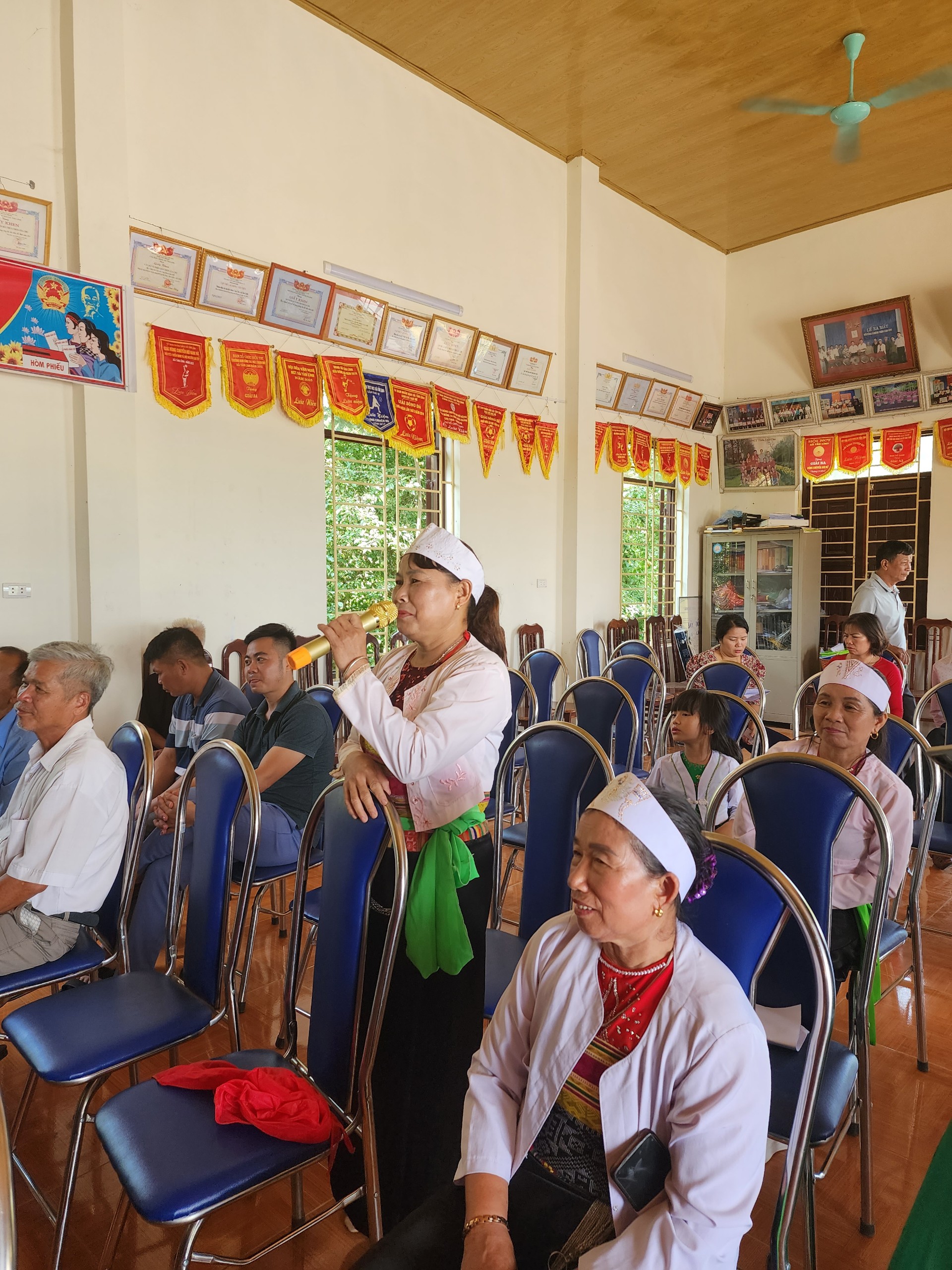 Tổ truyền thông cộng đồng được thành lập tại xã miền núi của huyện Ba Vì - ảnh 3