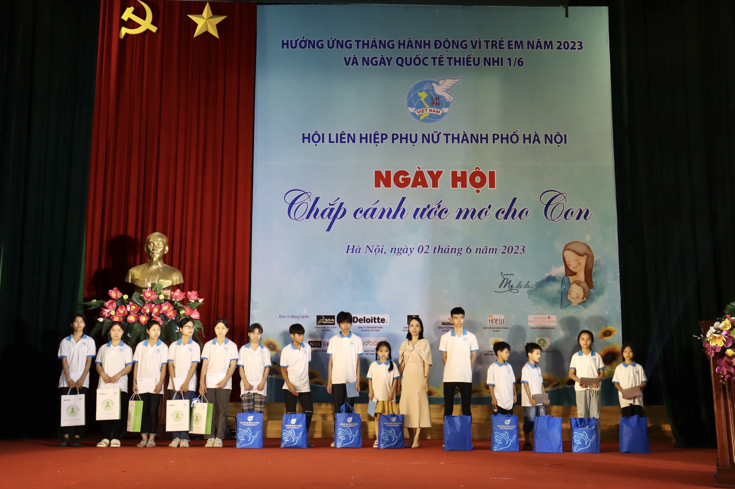 “Chắp cánh” những ước mơ cho con mồ côi - ảnh 13