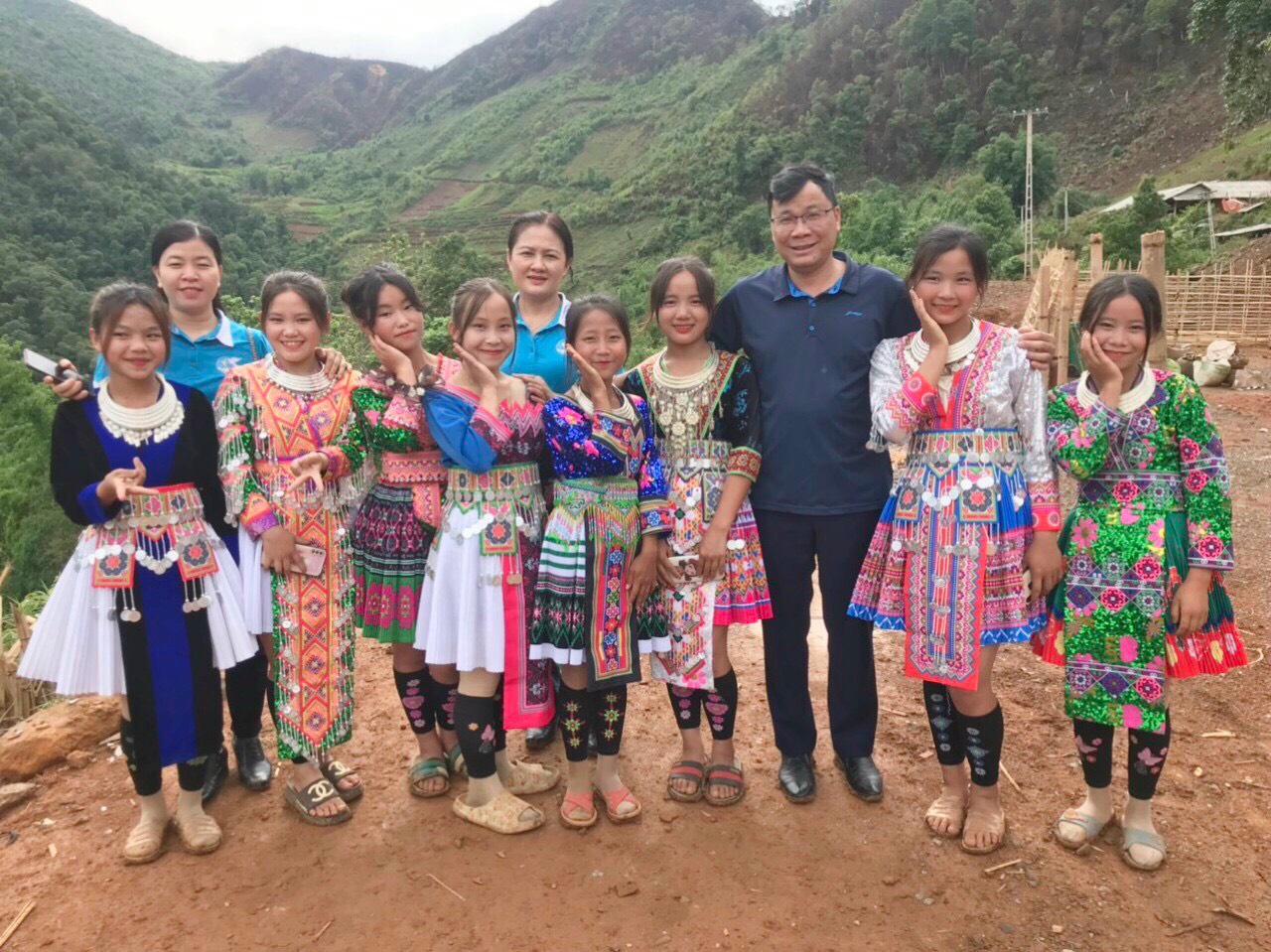 Trao điểm trường mầm non tại xã Nặm Păm (huyện Mường La, tỉnh Sơn La) - ảnh 7