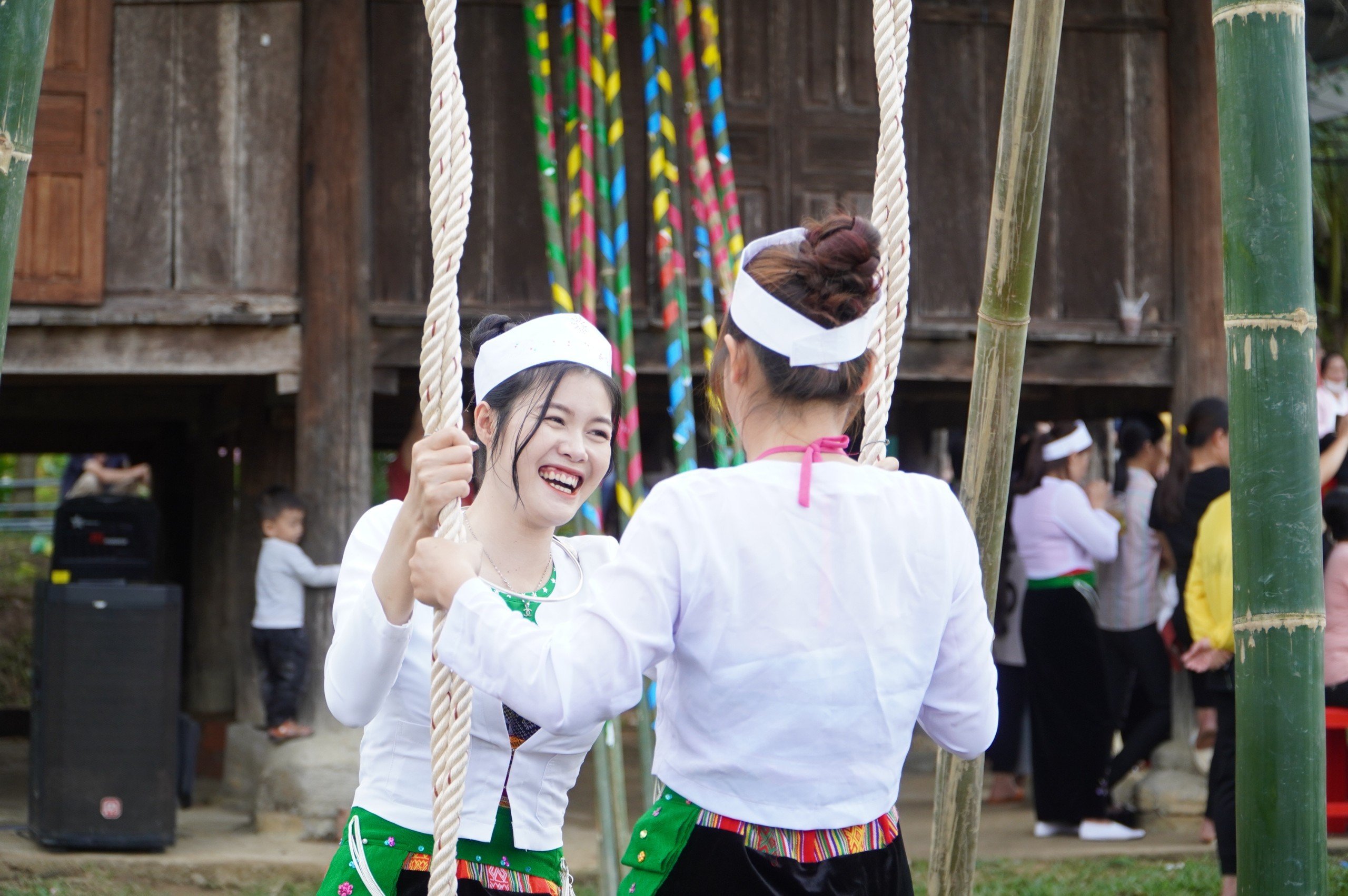 Người Mường ở biên giới hân hoan vui tết Độc lập - ảnh 2
