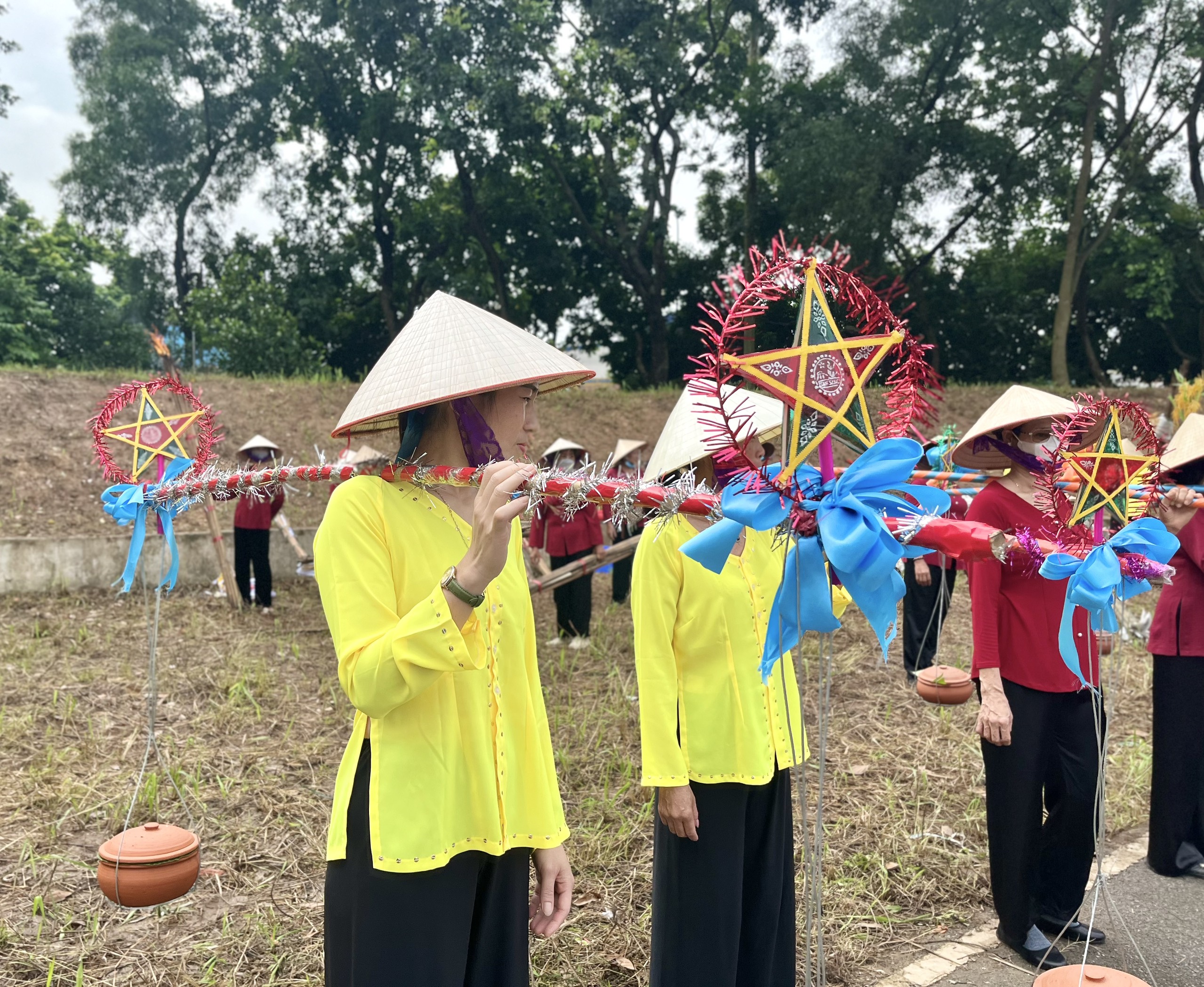 Sôi nổi Hội thi nấu cơm dân gian tại huyện Sóc Sơn, Hà Nội - ảnh 10