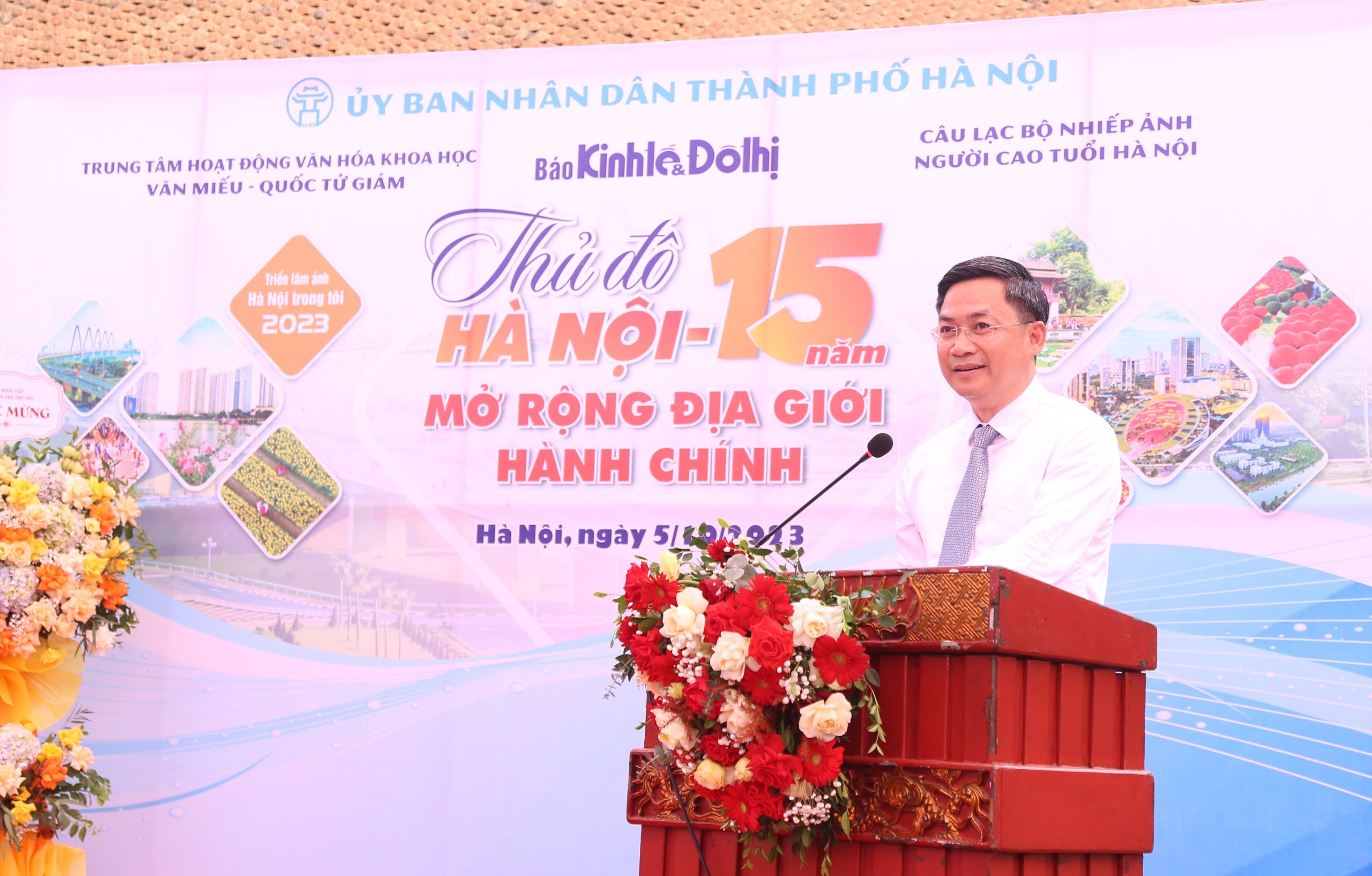 Khai mạc triển lãm ảnh chủ đề “Hà Nội – 15 năm mở rộng địa giới hành chính” - ảnh 1