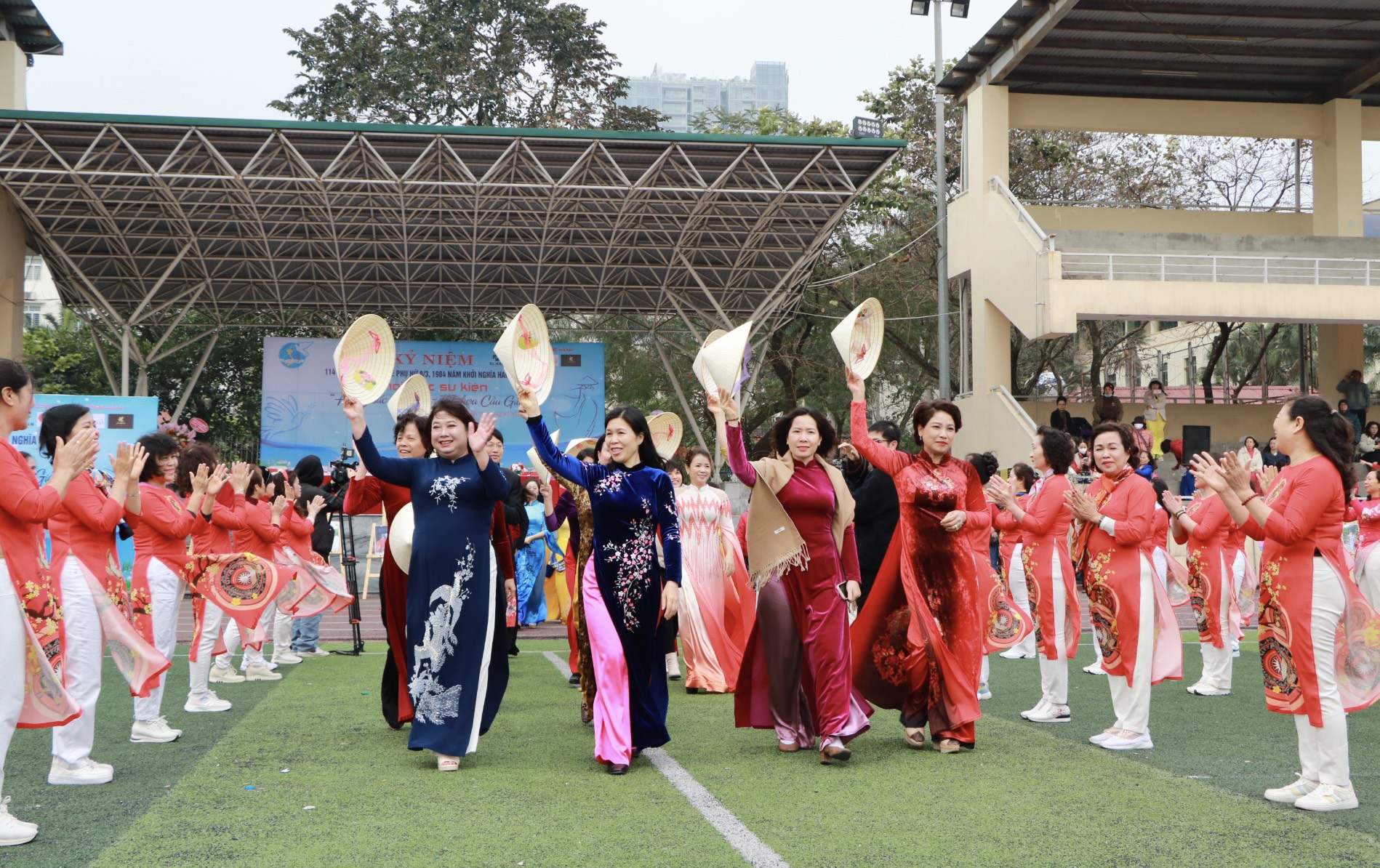 Khai mạc sự kiện “Hương sắc tháng 3 - Tinh hoa Cầu Giấy” năm 2024 - ảnh 13