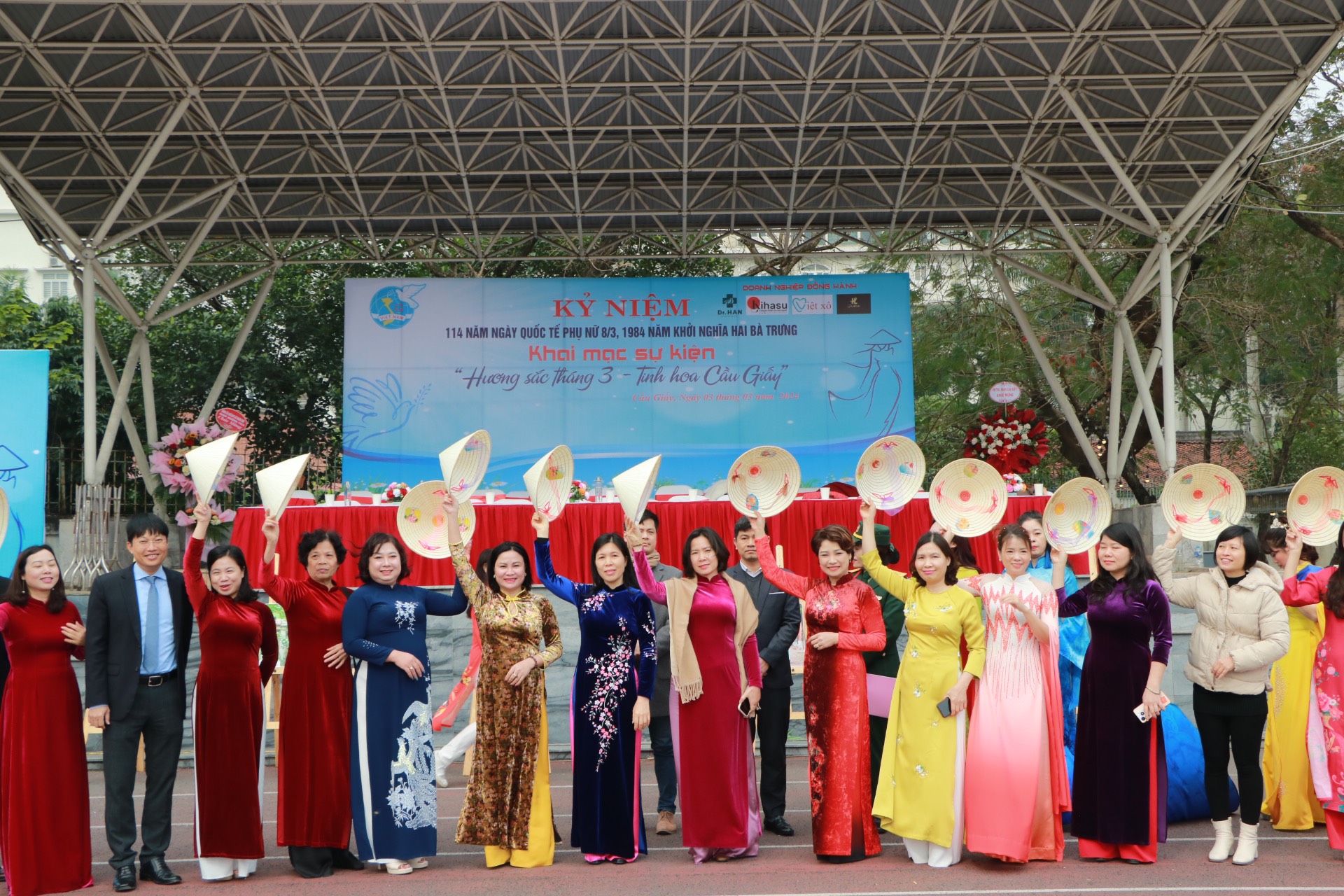 Khai mạc sự kiện “Hương sắc tháng 3 - Tinh hoa Cầu Giấy” năm 2024 - ảnh 11
