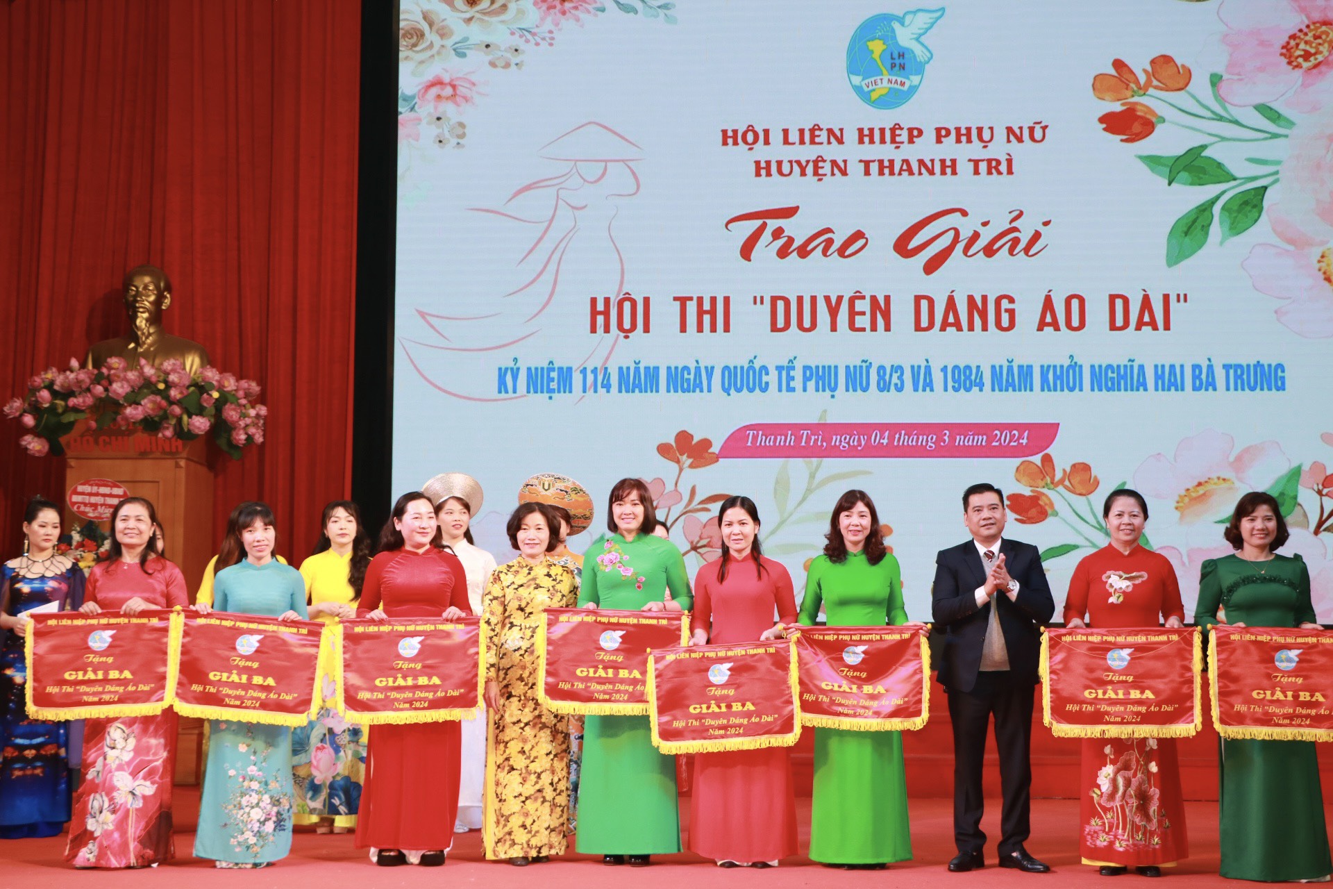 Sôi nổi các hoạt động kỷ niệm ngày Quốc tế phụ nữ 8/3 của phụ nữ Thanh Trì - ảnh 11