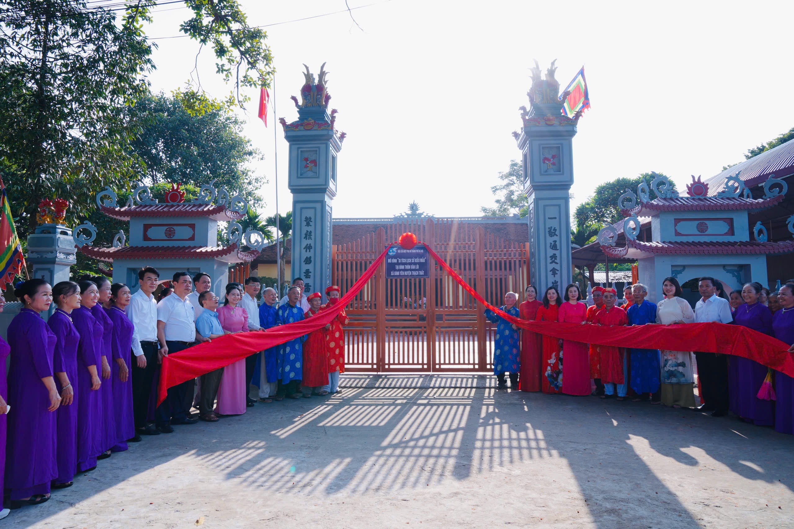 Hội LHPN xã Bình Yên, huyện Thạch Thất: Ra mắt mô hình “Di tích lịch sử kiểu mẫu” - ảnh 2