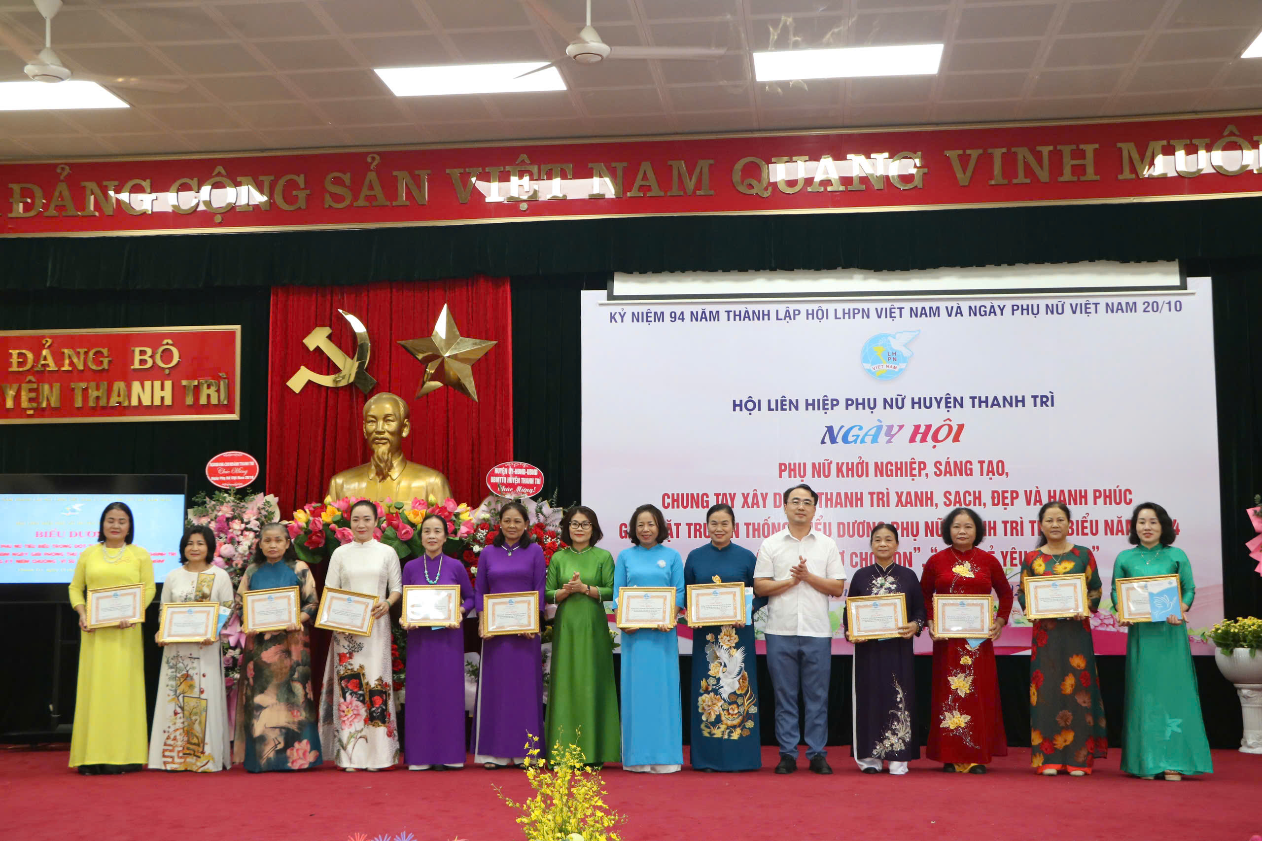 Sôi nổi các hoạt động kỷ niệm 94 năm Ngày thành lập Hội LHPN Việt Nam - ảnh 10