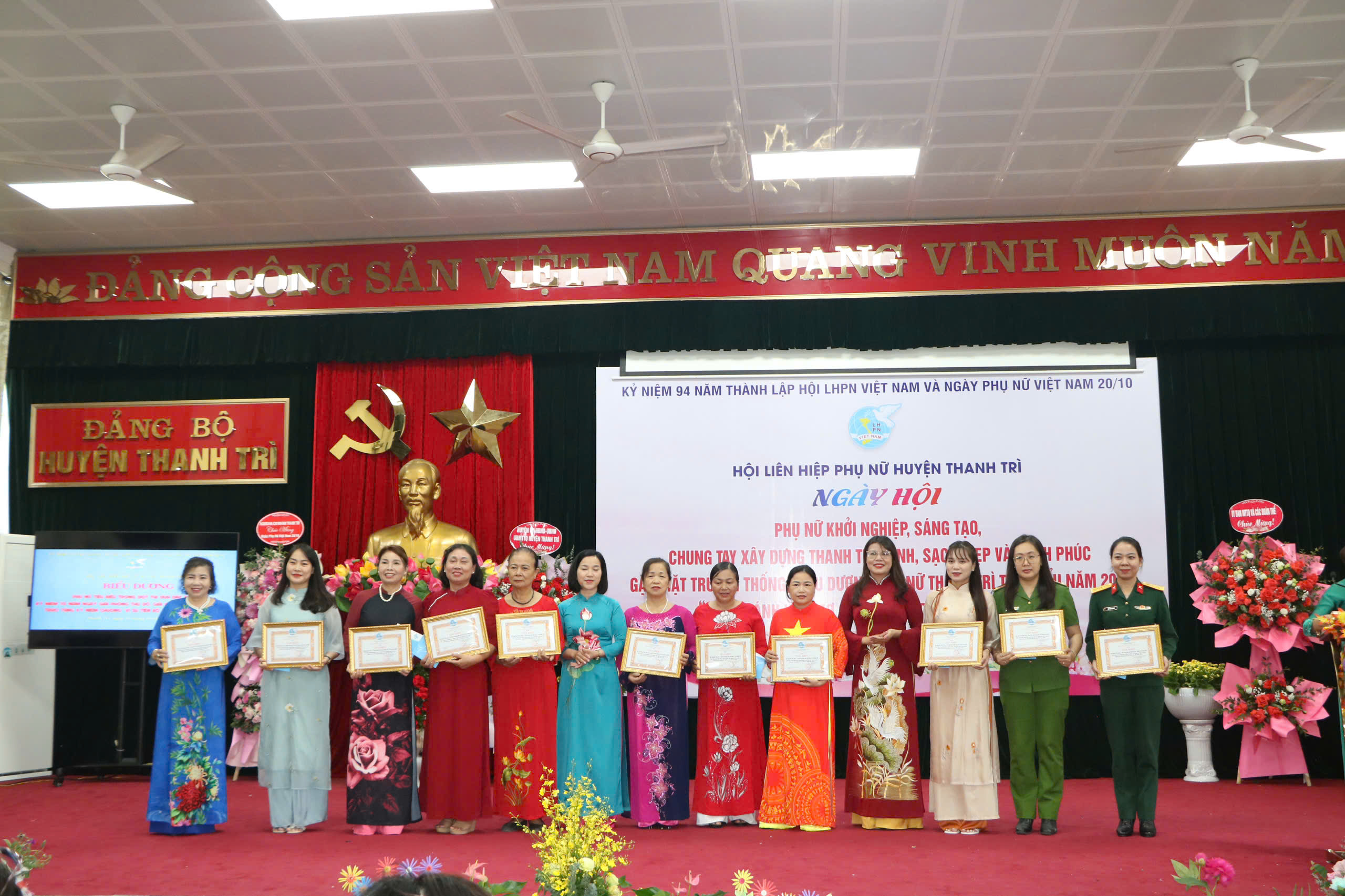 Sôi nổi các hoạt động kỷ niệm 94 năm Ngày thành lập Hội LHPN Việt Nam - ảnh 11