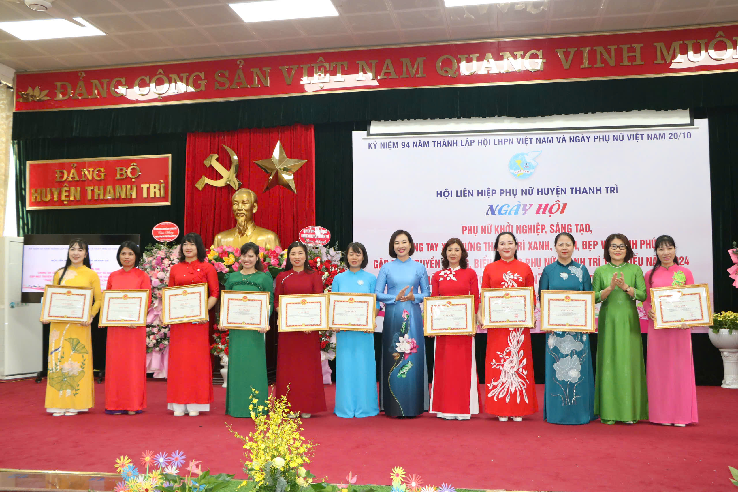 Sôi nổi các hoạt động kỷ niệm 94 năm Ngày thành lập Hội LHPN Việt Nam - ảnh 5
