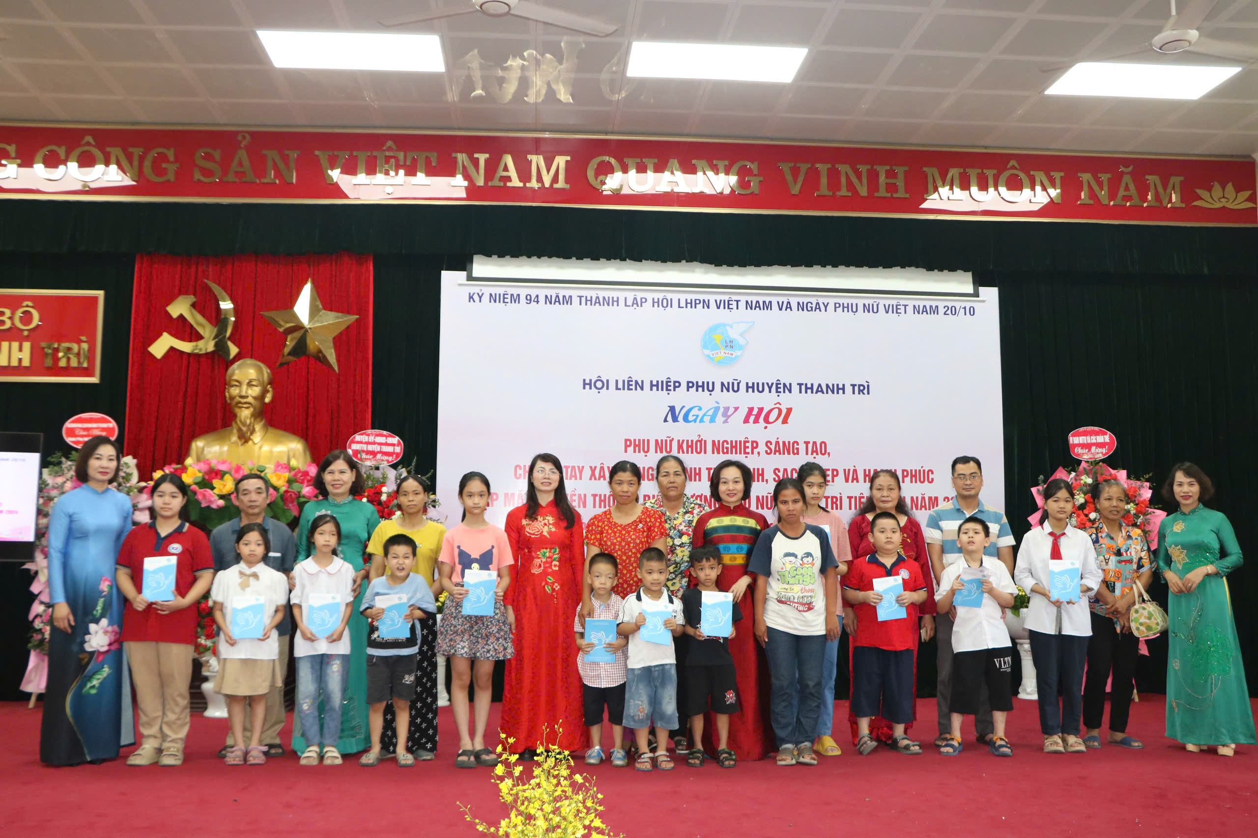 Sôi nổi các hoạt động kỷ niệm 94 năm Ngày thành lập Hội LHPN Việt Nam - ảnh 14