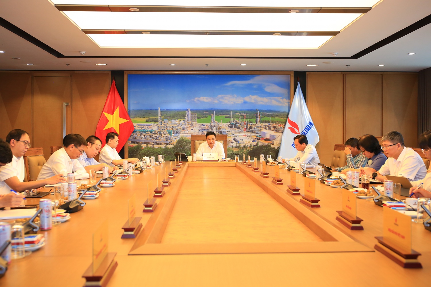 Petrovietnam thúc đẩy ứng dụng trí tuệ nhân tạo (AI) trong các mặt hoạt động - ảnh 3