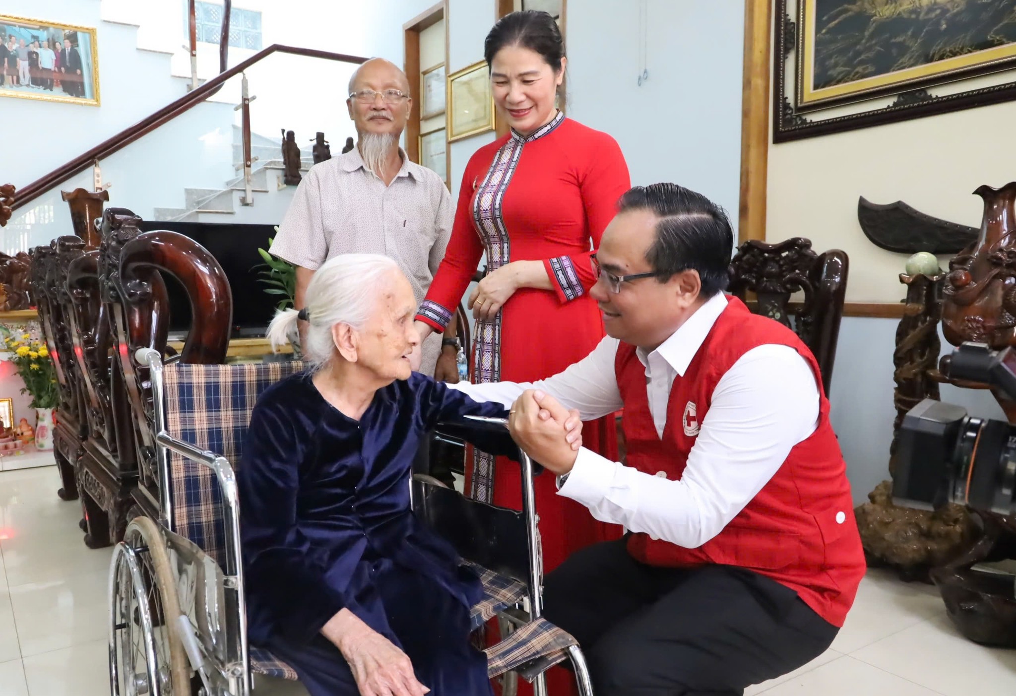 Đắk Lắk: Lan toả yêu thương trong Tháng Nhân đạo 2025 - ảnh 4