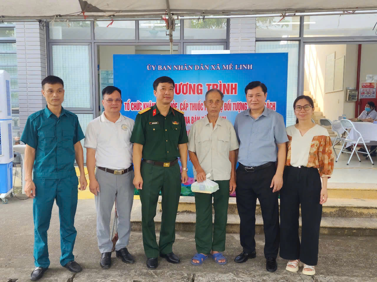 Khám bệnh, tư vấn sức khỏe, cấp thuốc cho hơn 700 đối tượng chính sách tại xã Mê Linh - ảnh 5
