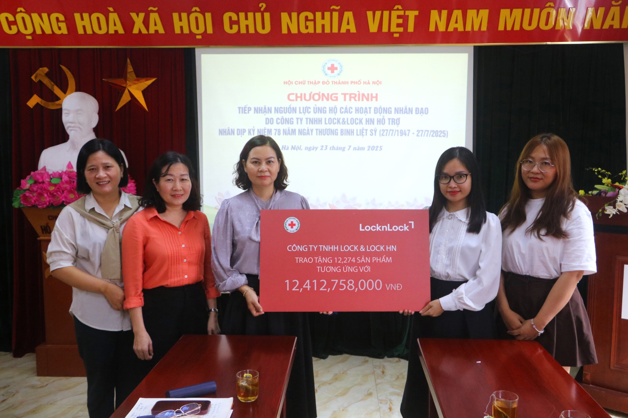 Hội Chữ thập đỏ TP Hà Nội: Tiếp nhận ủng hộ hoạt động nhân đạo - ảnh 3