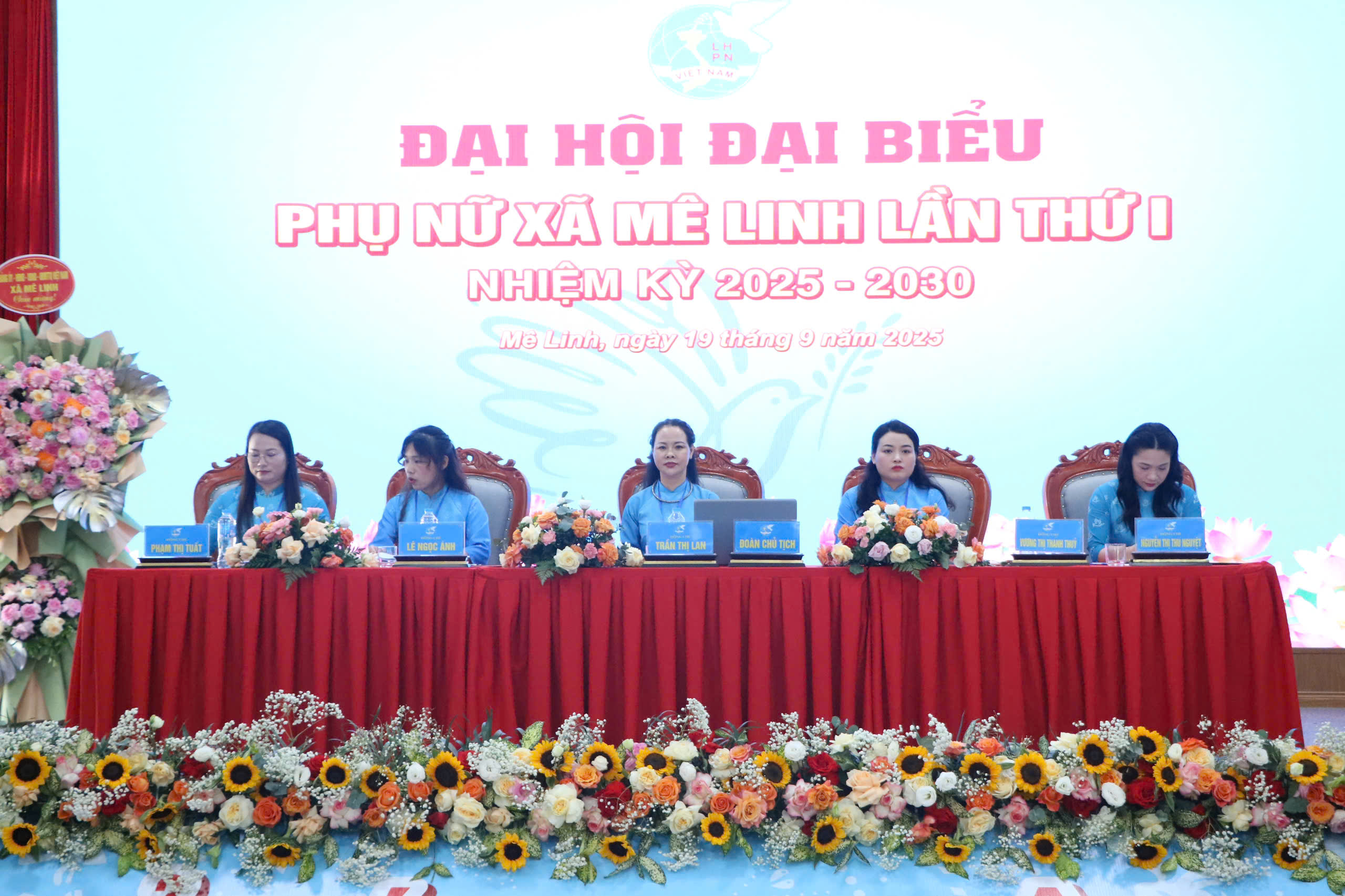 Phụ nữ Mê Linh “Đoàn kết - Dân chủ - Đổi mới - Đột phá - Phát triển” góp phần xây dựng tổ chức Hội vững mạnh - ảnh 2