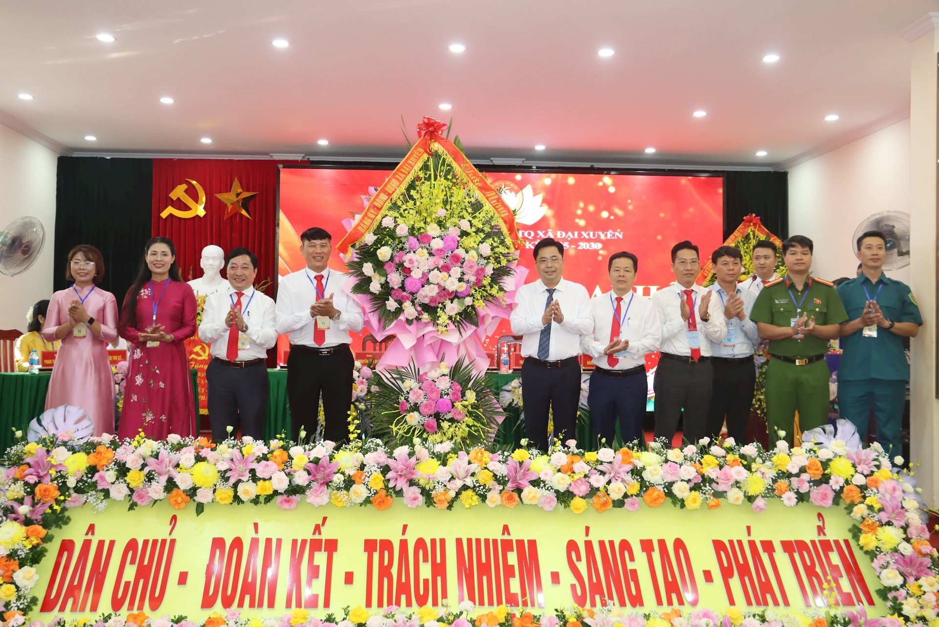 MTTQ xã Đại Xuyên: Đổi mới nội dung, phương thức hoạt động; phát huy dân chủ, bảo vệ quyền lợi chính đáng của nhân dân - ảnh 3