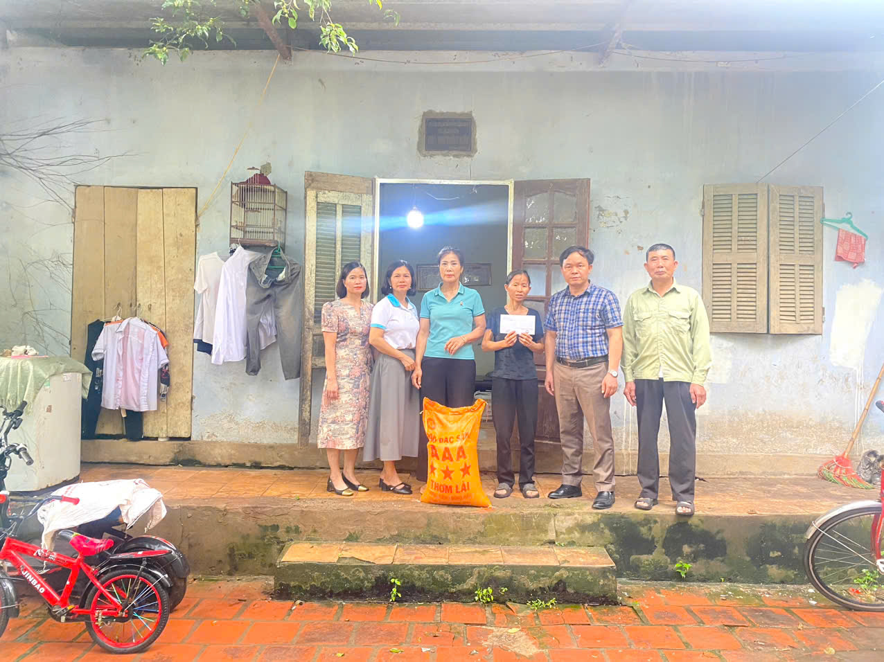 Tấm lòng thiện nguyện lan tỏa giá trị nhân văn của Chủ nhiệm CLB Dân ca xã Tiến Thắng  - ảnh 2