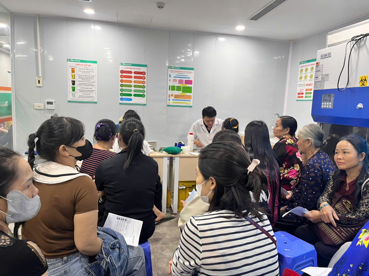 Chương trình khám bệnh miễn phí cho hội viên phụ nữ xã Mê Linh - ảnh 4