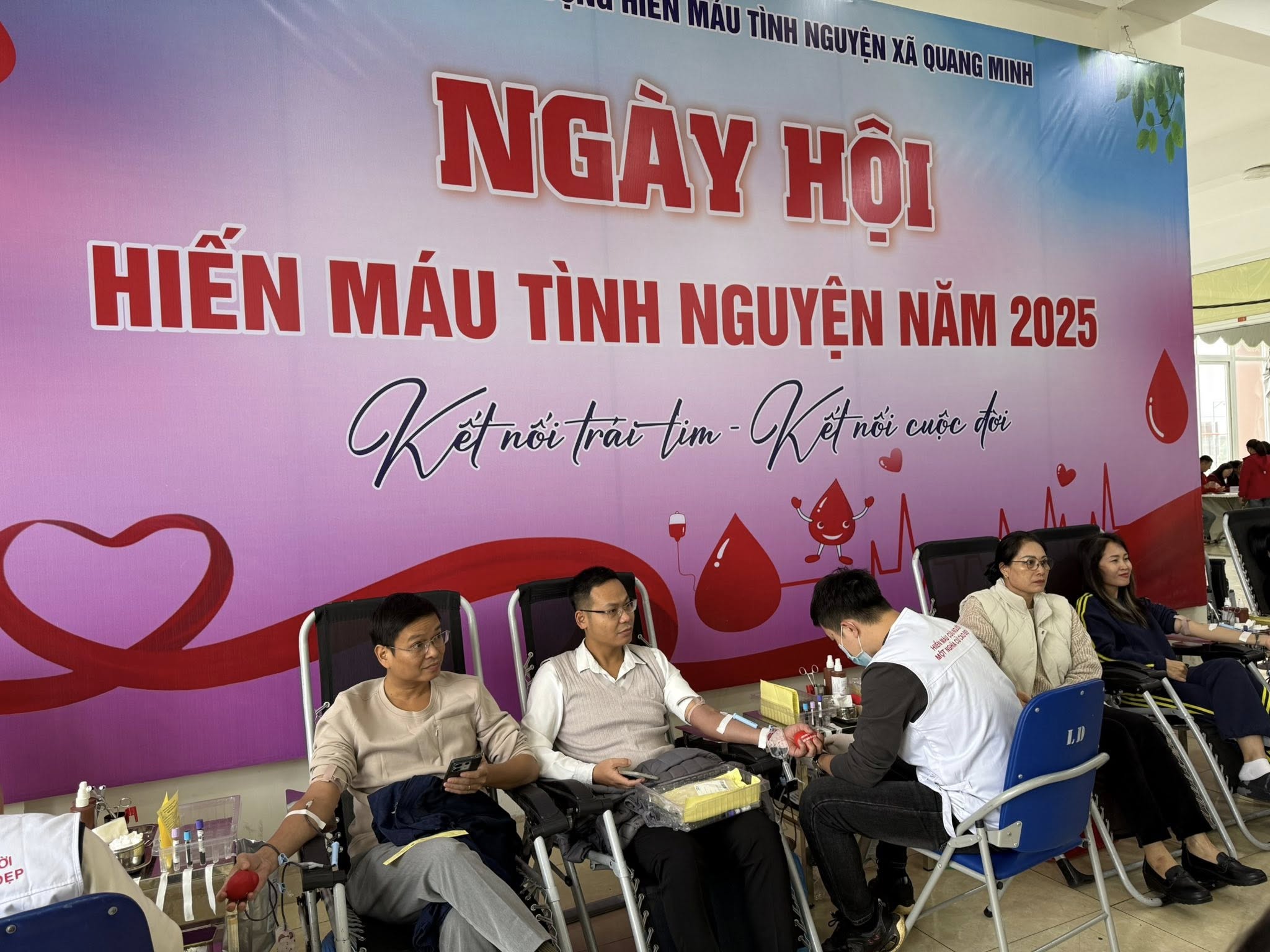 Mỗi giọt máu cho đi - Một cuộc đời ở lại - ảnh 4