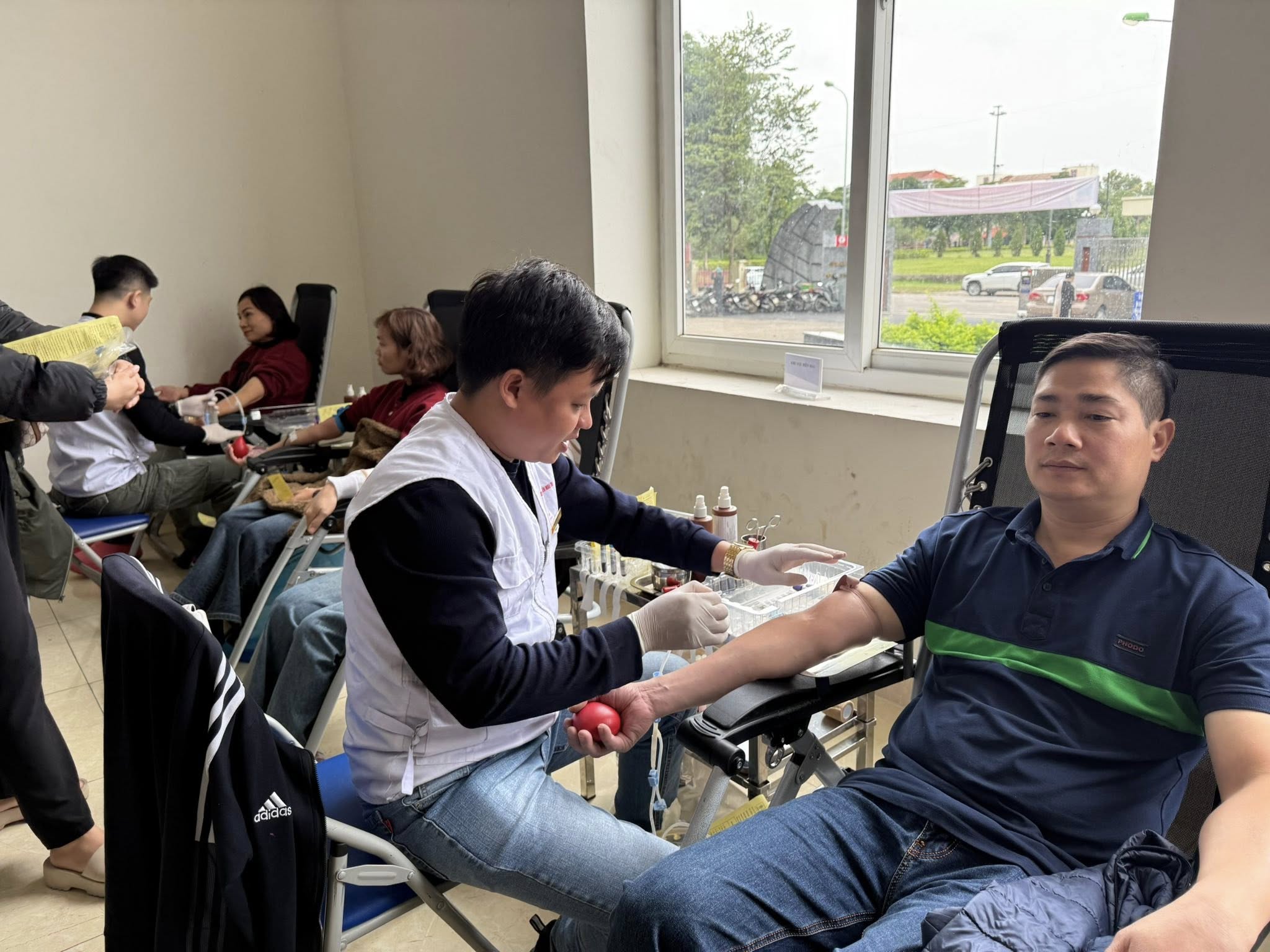 Mỗi giọt máu cho đi - Một cuộc đời ở lại - ảnh 3