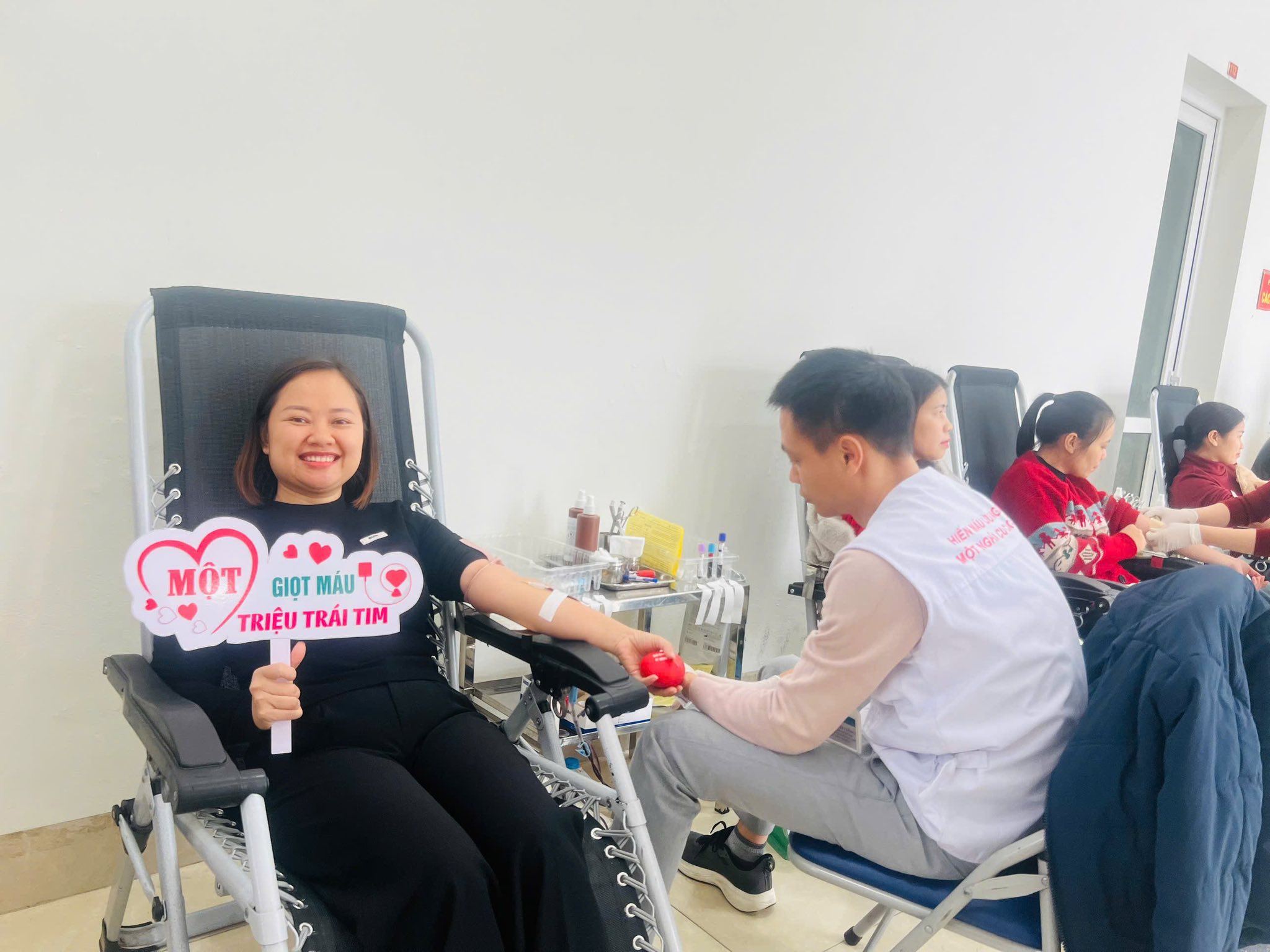 Mỗi giọt máu cho đi - Một cuộc đời ở lại - ảnh 6