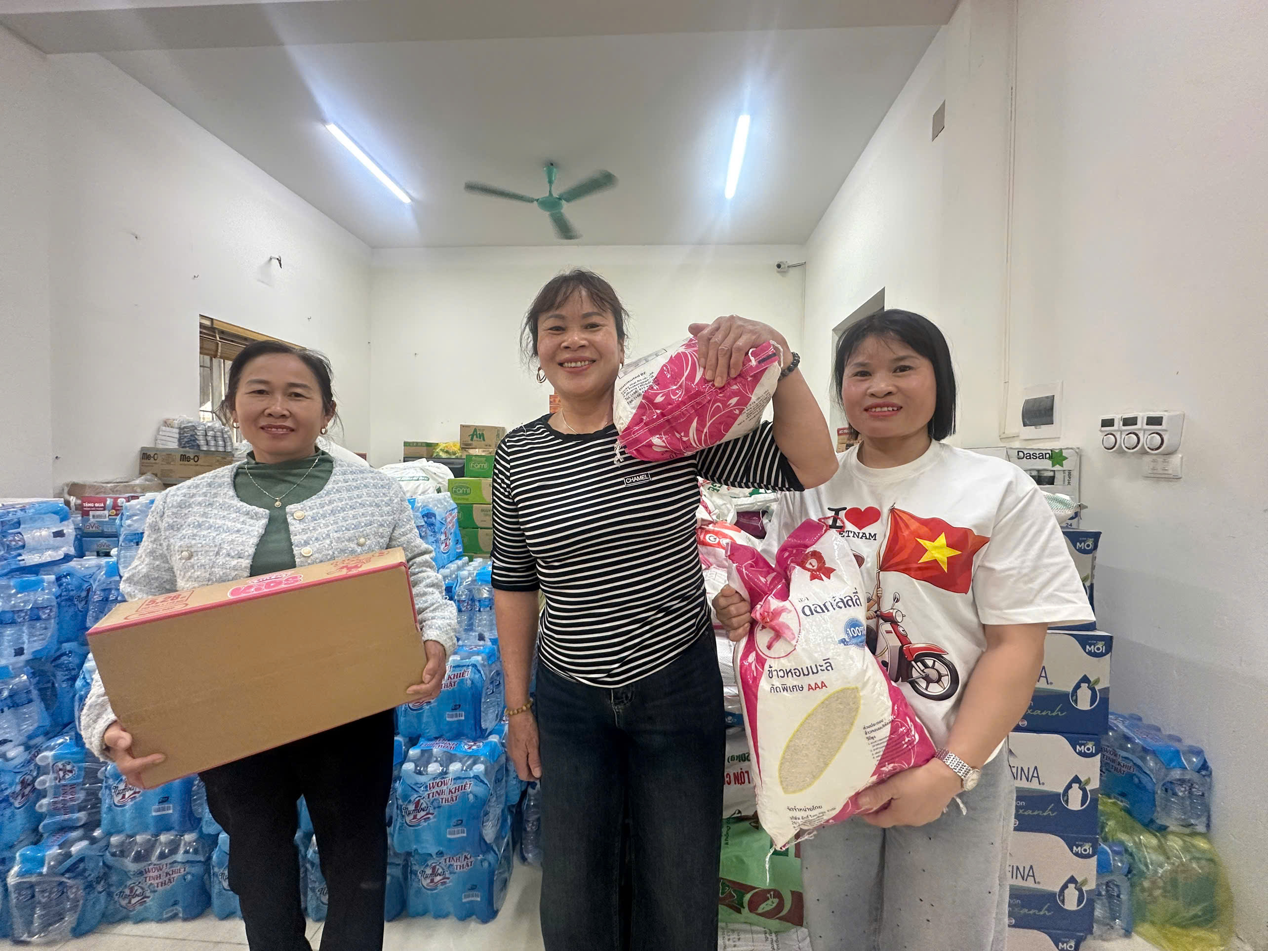 Phụ nữ Mê Linh chung tay hướng về đồng bào miền Trung, Tây Nguyên - ảnh 5