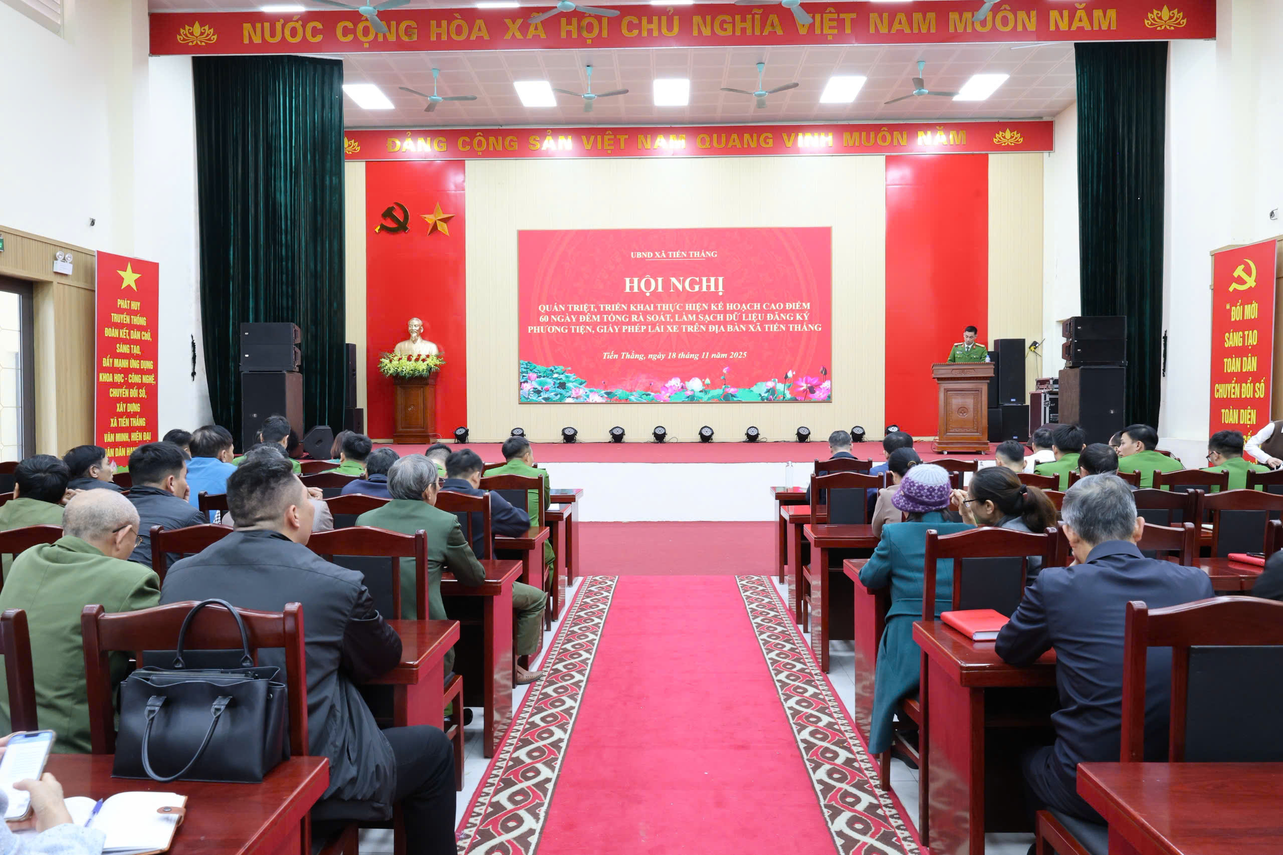 Quyết tâm đẩy mạnh xây dựng chính quyền số, dữ liệu số - ảnh 3