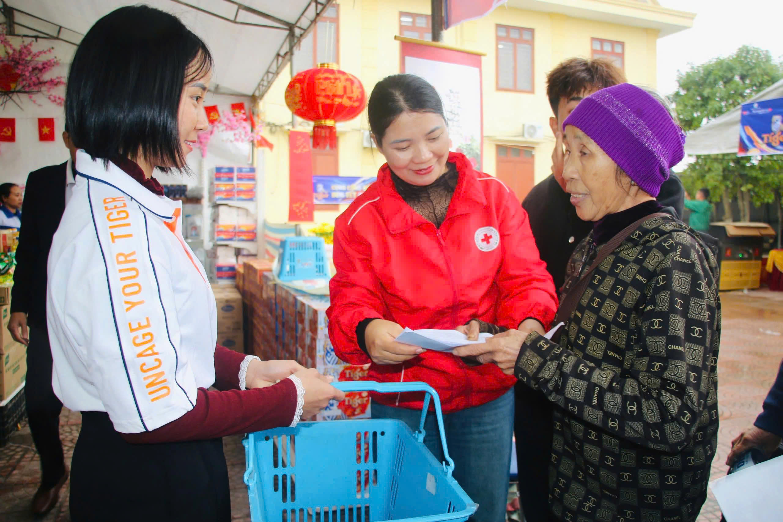 Phong trào “Tết Nhân ái” Xuân Bính Ngọ 2026: Lan toả yêu thương đến người nghèo, người yếu thế - ảnh 2