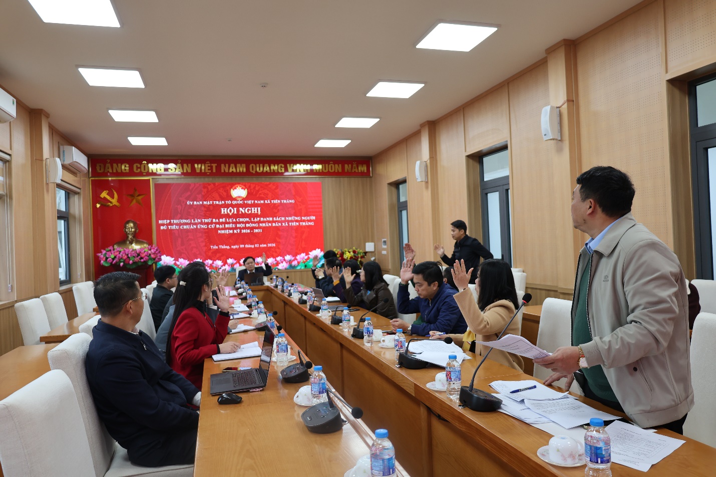 Hiệp thương lần thứ 3 thống nhất danh sách người ứng cử Đại biểu HĐND xã Tiến Thắng - ảnh 2