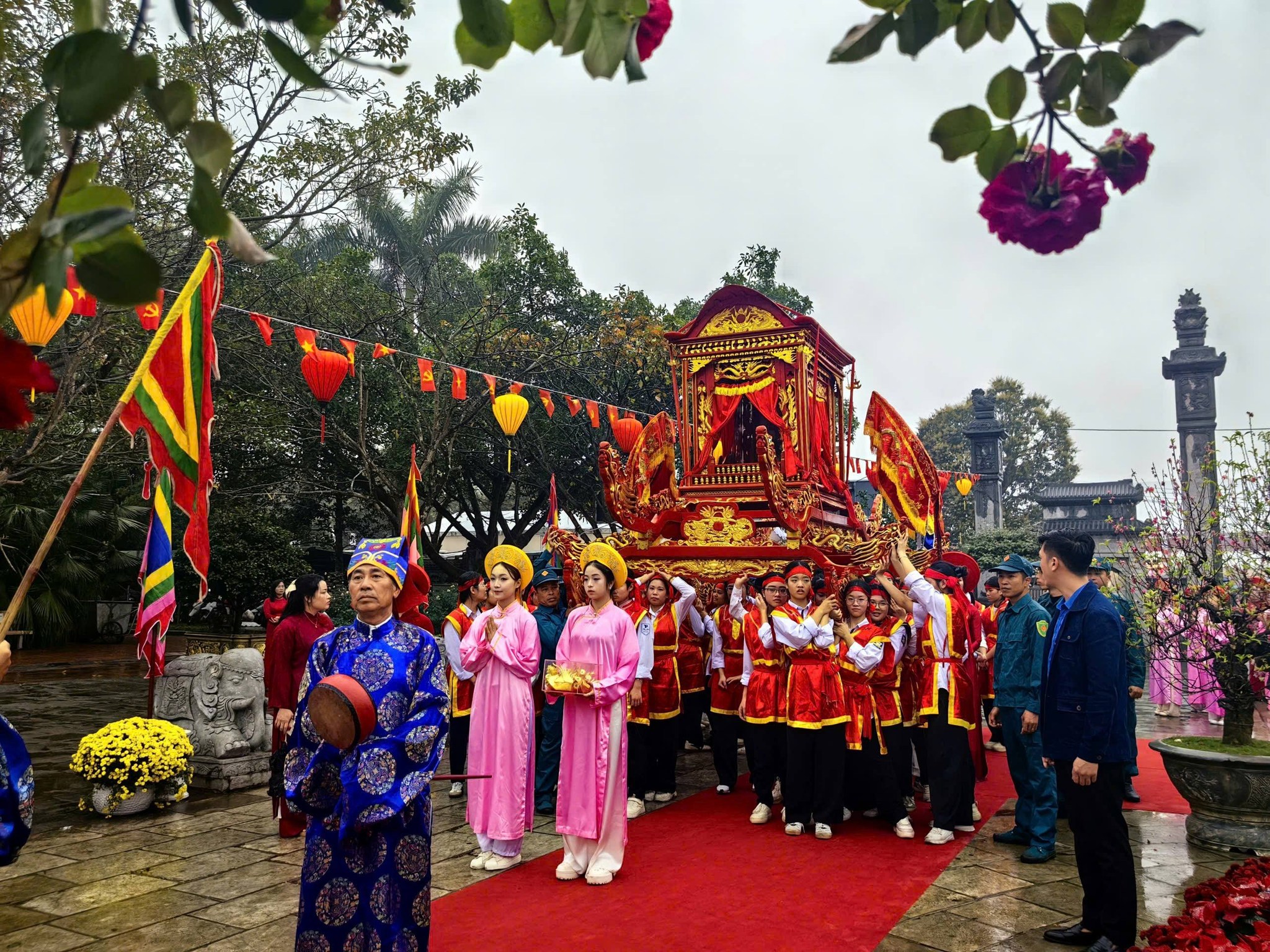 Khai hội Đền Hai Bà Trưng xuân Bính Ngọ 2026: Rạng rỡ hào khí Mê Linh - mảnh đất quê hương anh hùng - ảnh 6