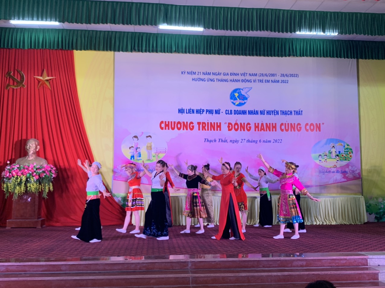 Hội LHPN Thạch Thất: Phối hợp tổ chức chương trình “Đồng hành cùng con“ - ảnh 1