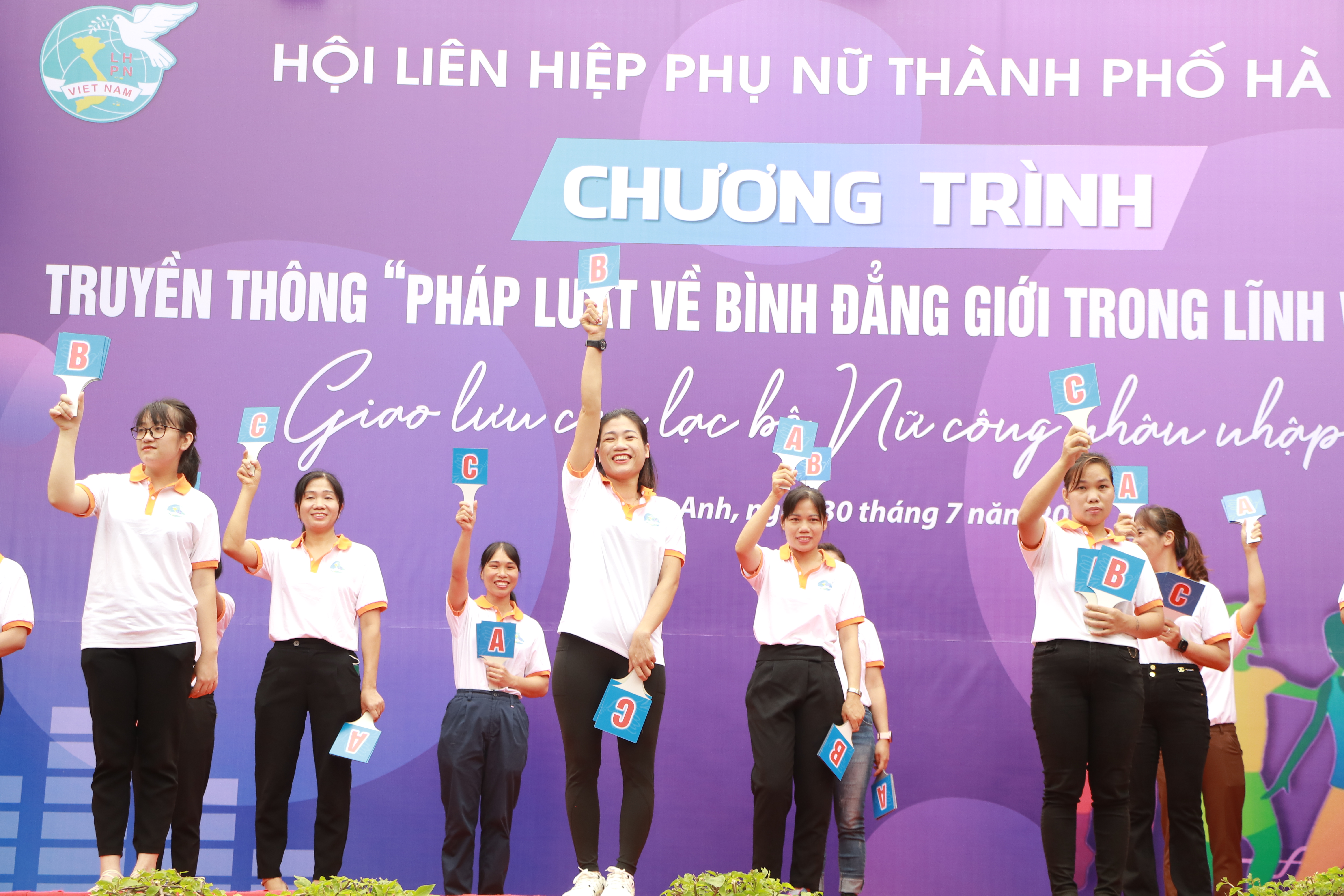Hội LHPN Hà Nội: Truyền thông bình đẳng giới trong lao động tới nữ công nhân và cộng đồng - ảnh 8