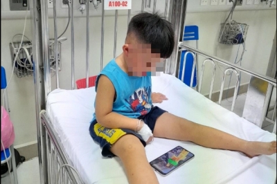 Bắt giữ đối tượng bạo hành, nhốt trẻ 3 tuổi vào tủ cấp đông - ảnh 2