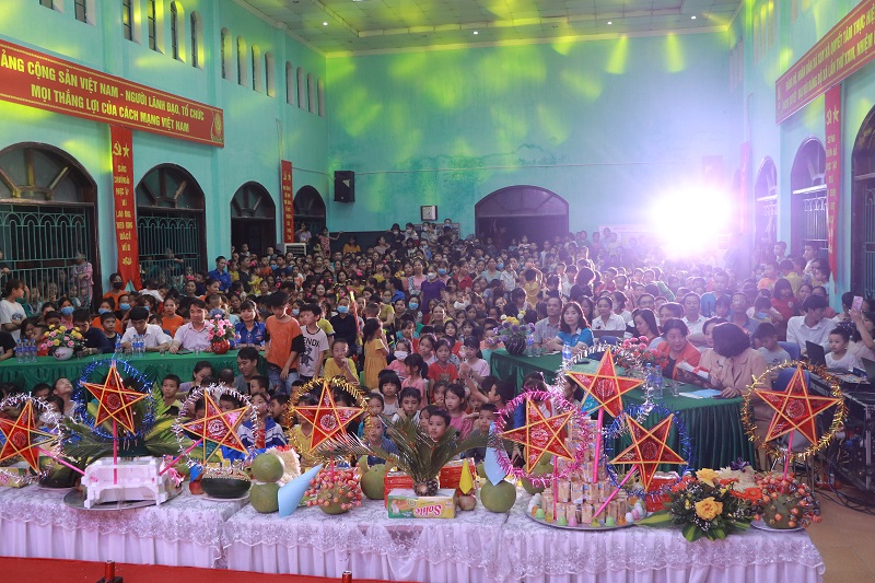 Đảng ủy cơ quan Hội LHPN Hà Nội: Mang “Đêm hội trăng rằm” tới với thiếu nhi huyện Mỹ Đức - ảnh 2