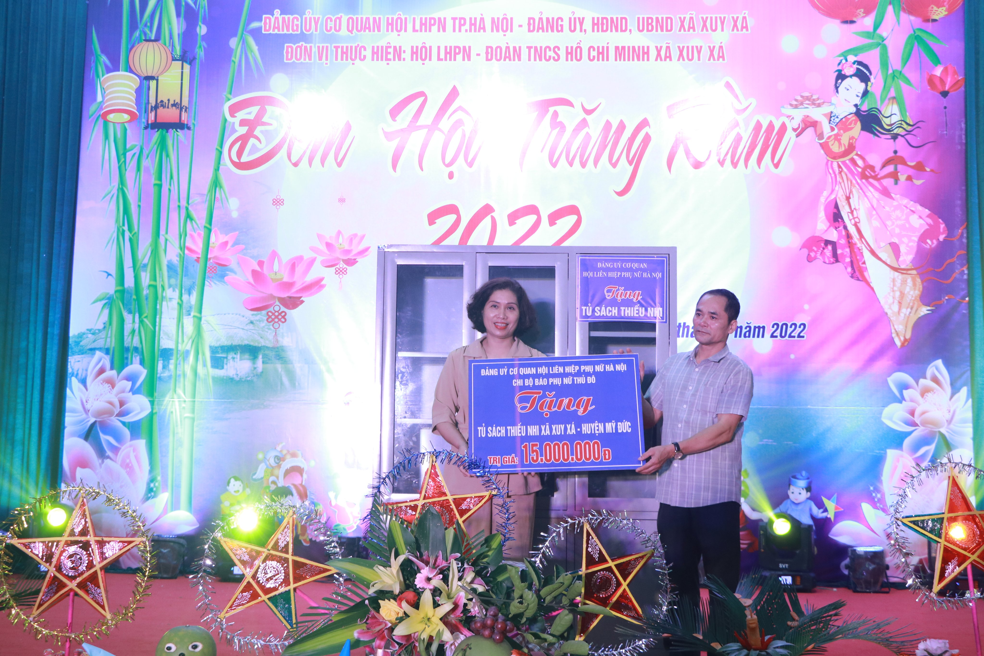 Đảng ủy cơ quan Hội LHPN Hà Nội: Mang “Đêm hội trăng rằm” tới với thiếu nhi huyện Mỹ Đức - ảnh 8