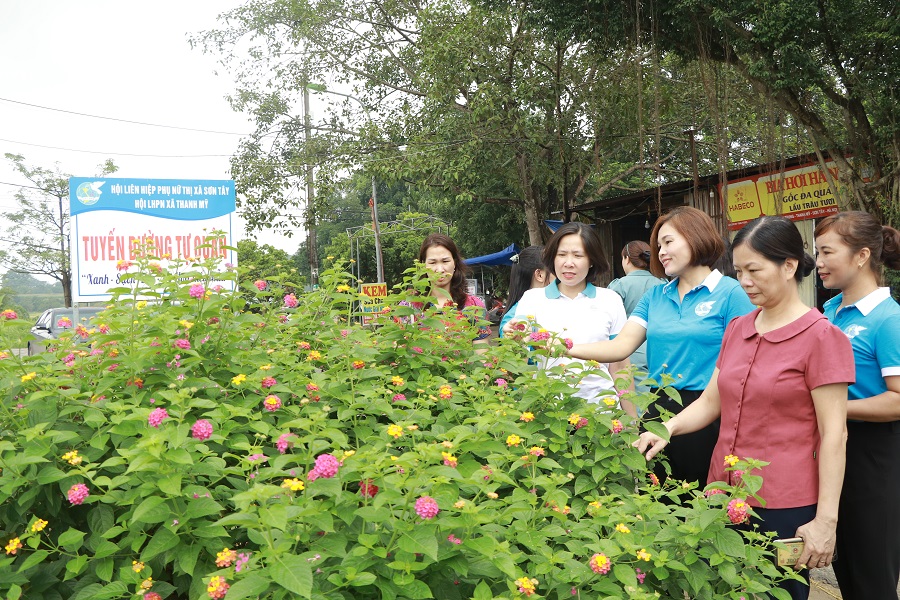Phía sau những đoạn đường, tuyến phố bích họa, nở hoa - ảnh 4