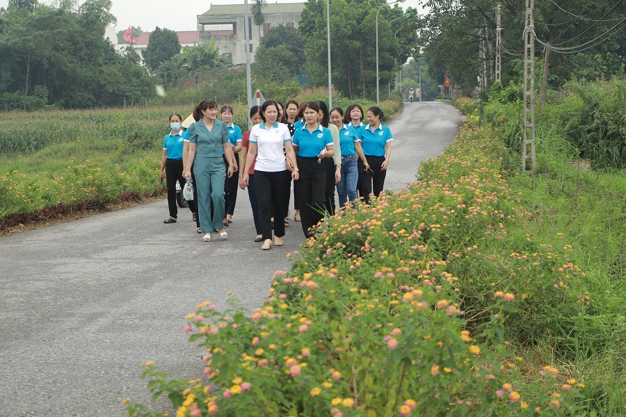 Phía sau những đoạn đường, tuyến phố bích họa, nở hoa - ảnh 3