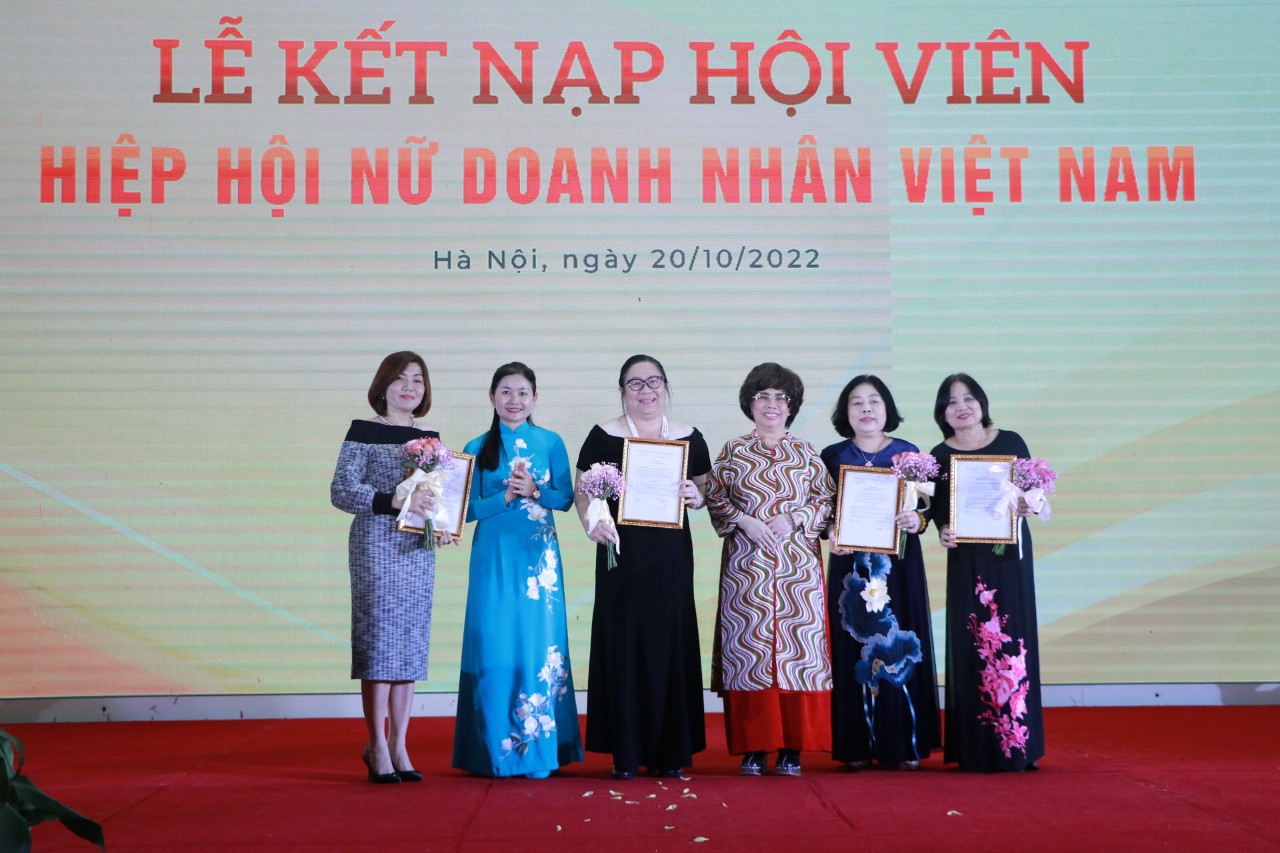 Đêm Gala “Cảm xúc tháng 10 - Chạm Yêu thương“ - ảnh 4