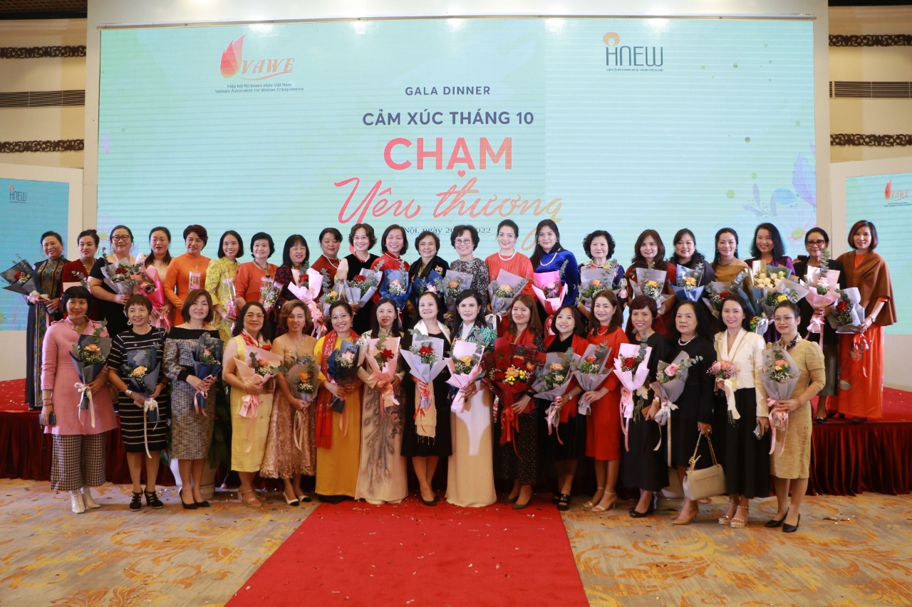 Đêm Gala “Cảm xúc tháng 10 - Chạm Yêu thương“ - ảnh 1
