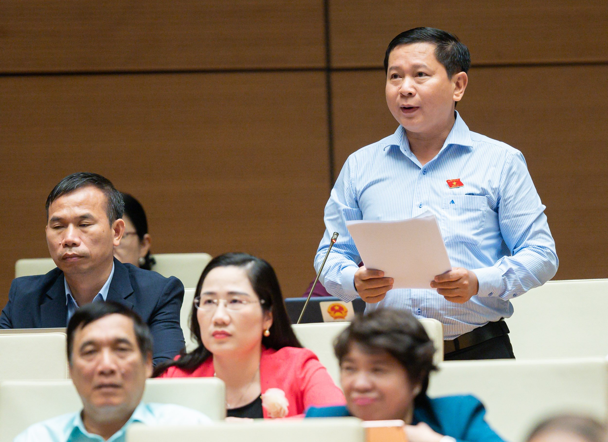 Quốc hội thảo luận kết quả phát triển KT-XH năm 2022, kế hoạch phát triển năm 2023 - ảnh 3