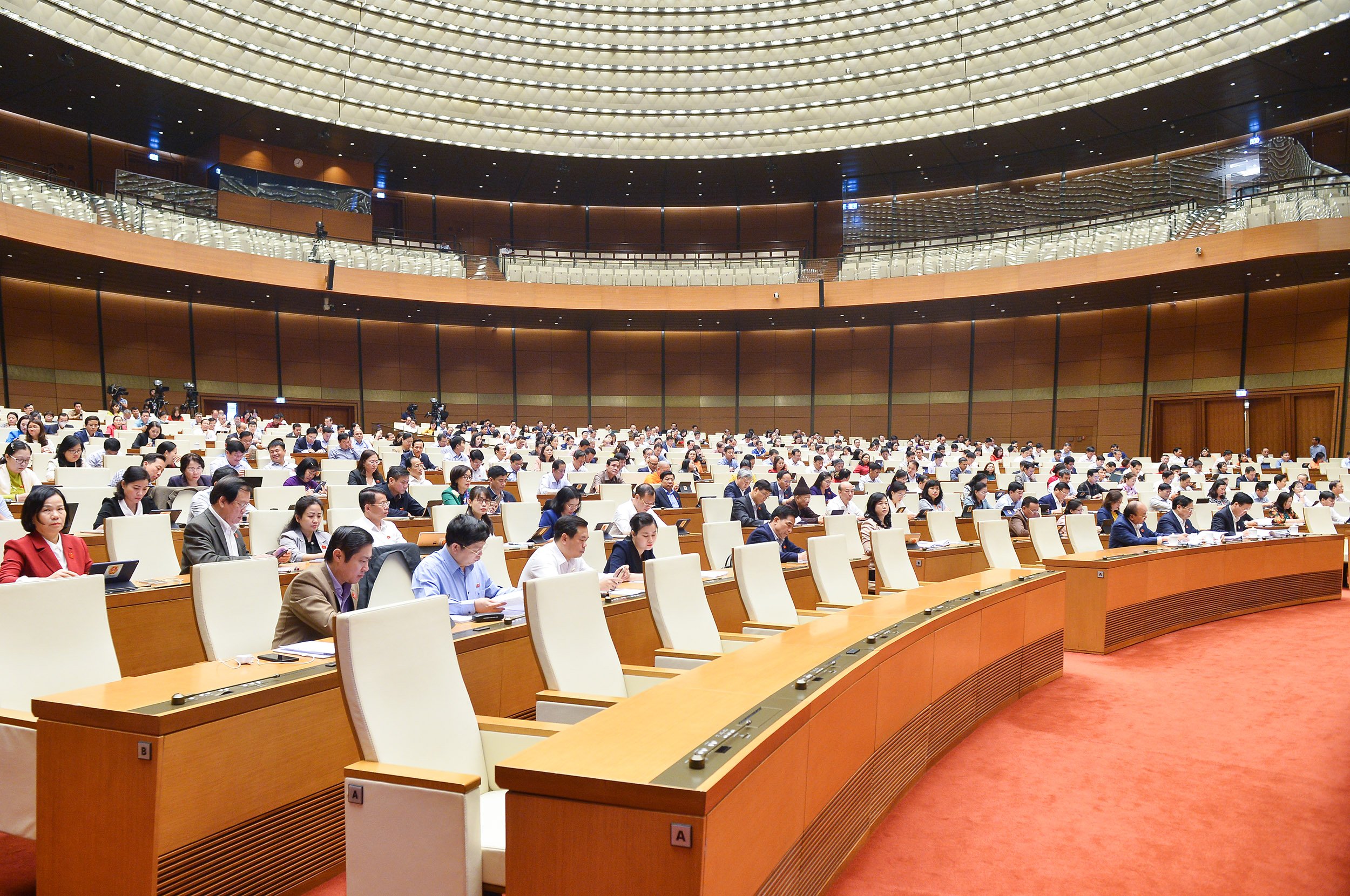 Năm 2023, thực hiện lộ trình cải cách tổng thể chính sách tiền lương - ảnh 2