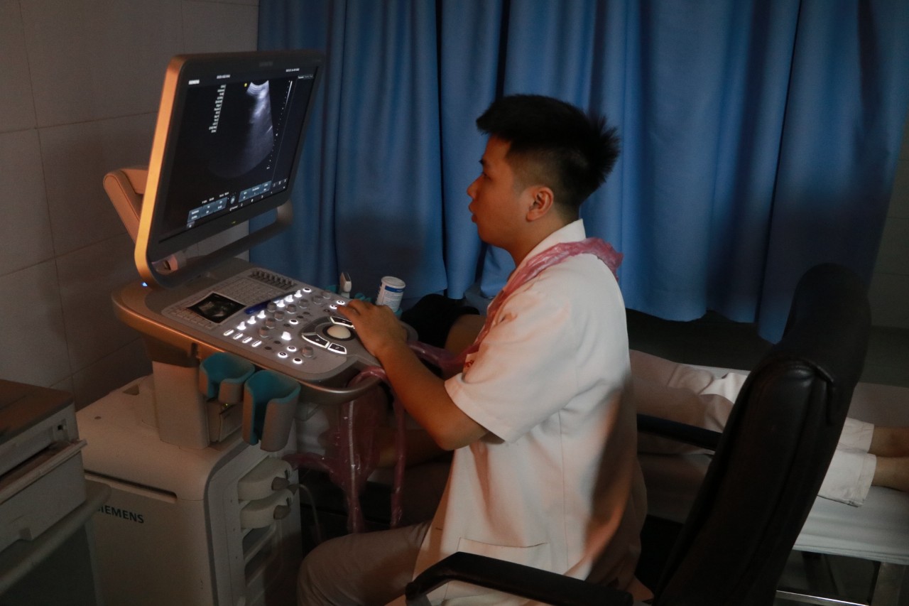 200 nữ cán bộ Hội, nữ lãnh đạo chủ chốt ngành Giáo dục quận Ba Đình được chăm sóc sức khỏe miễn phí - ảnh 9