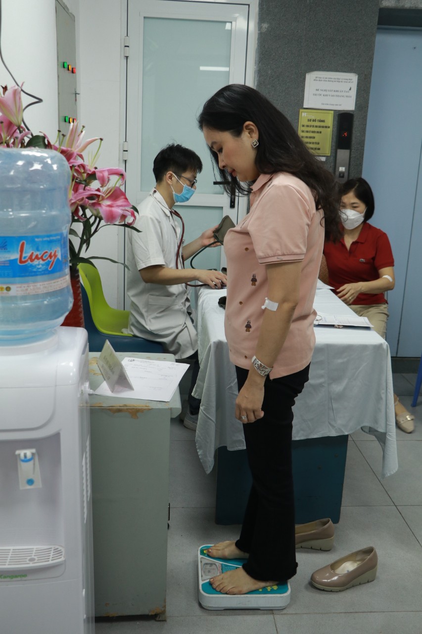 200 nữ cán bộ Hội, nữ lãnh đạo chủ chốt ngành Giáo dục quận Ba Đình được chăm sóc sức khỏe miễn phí - ảnh 6